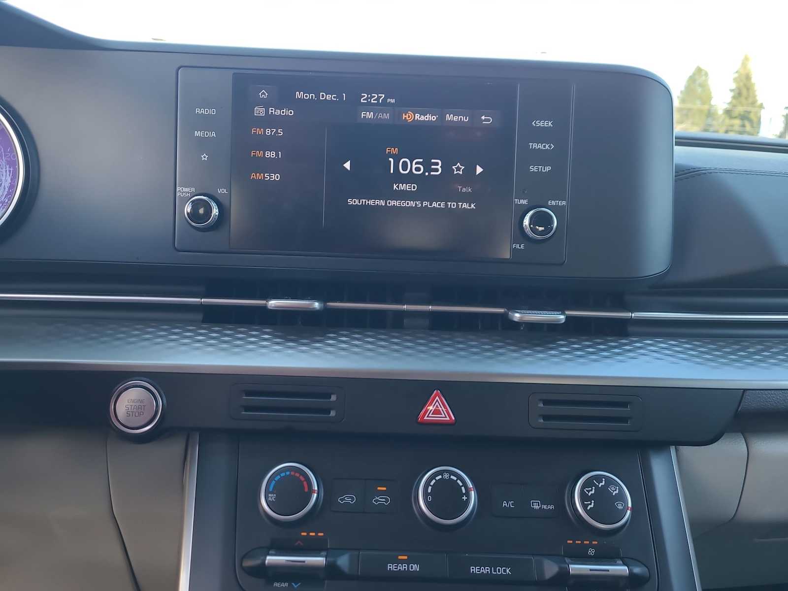 Thumbnail: 2024 Kia Carnival - 24