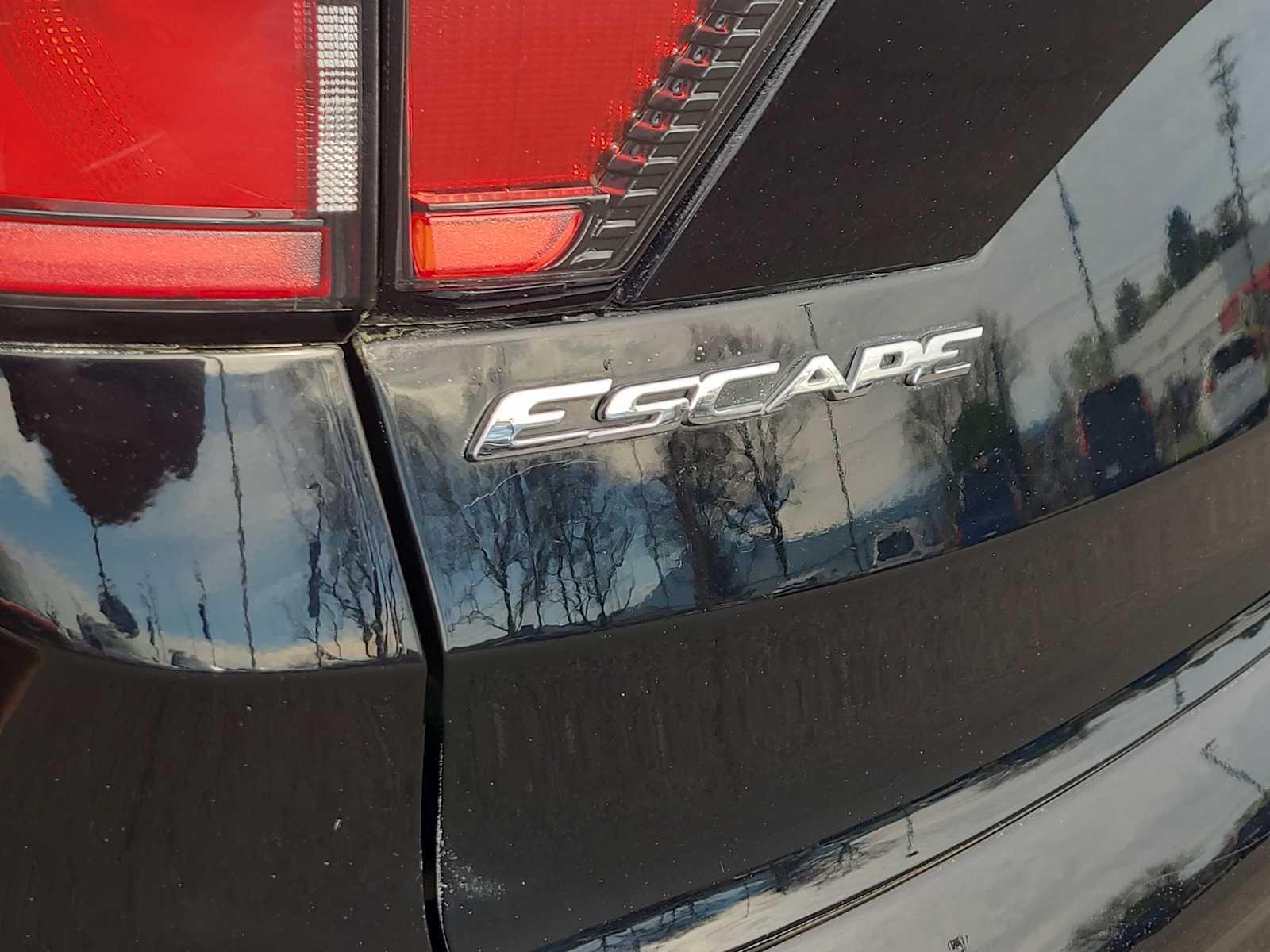 Thumbnail: 2017 Ford Escape - 15