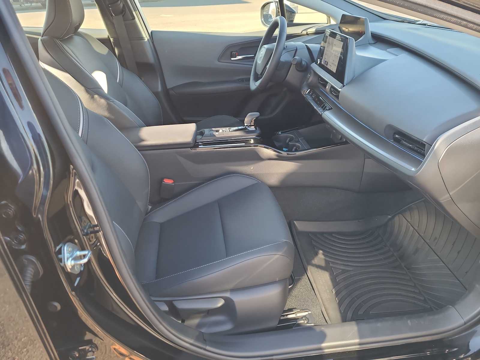 Thumbnail: 2024 Toyota Prius - 22