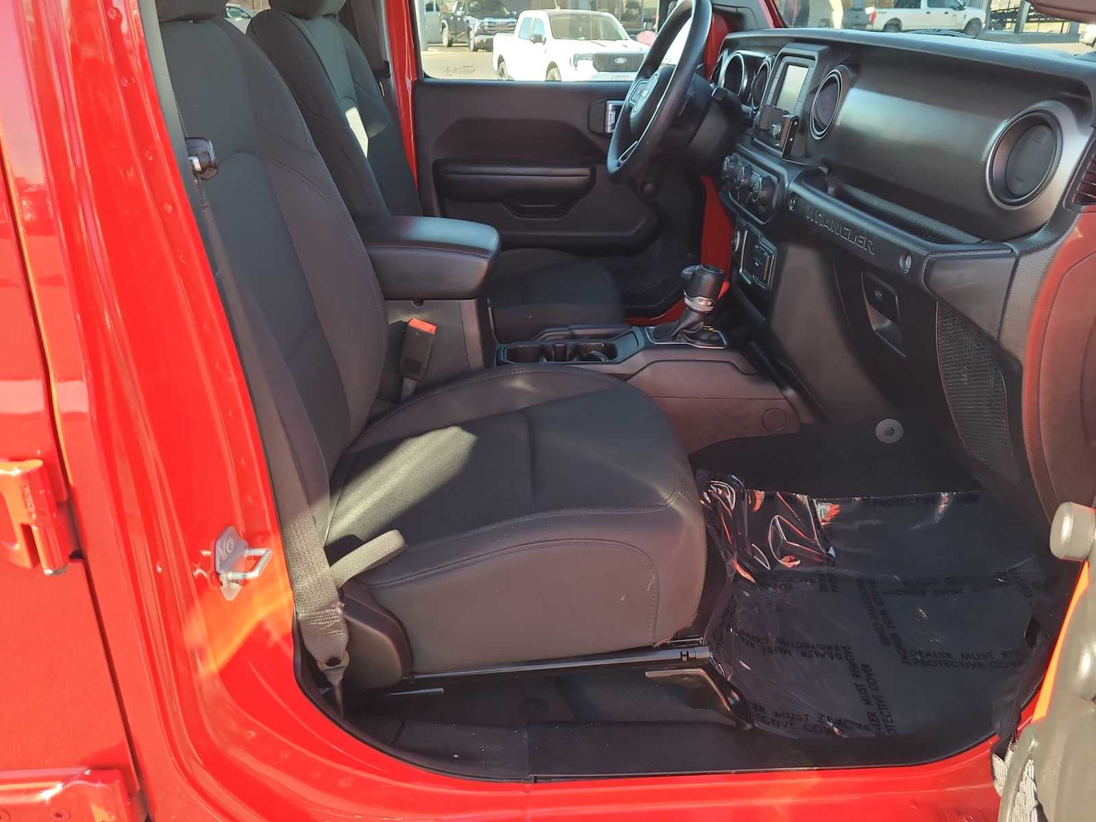 Thumbnail: 2019 Jeep Wrangler - 22