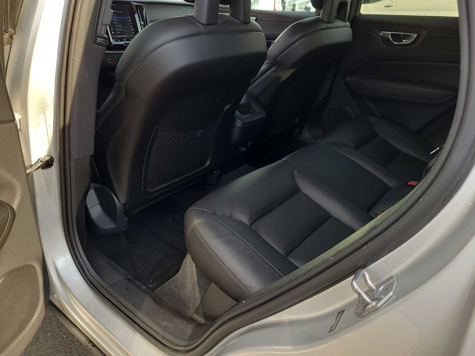 Thumbnail: 2018 Volvo XC60 - 20