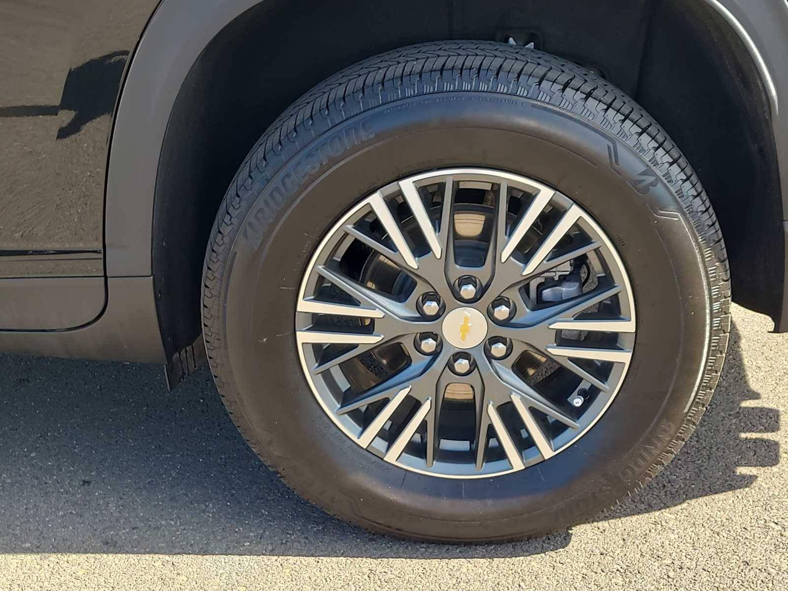 Thumbnail: 2024 Chevrolet Traverse - 16