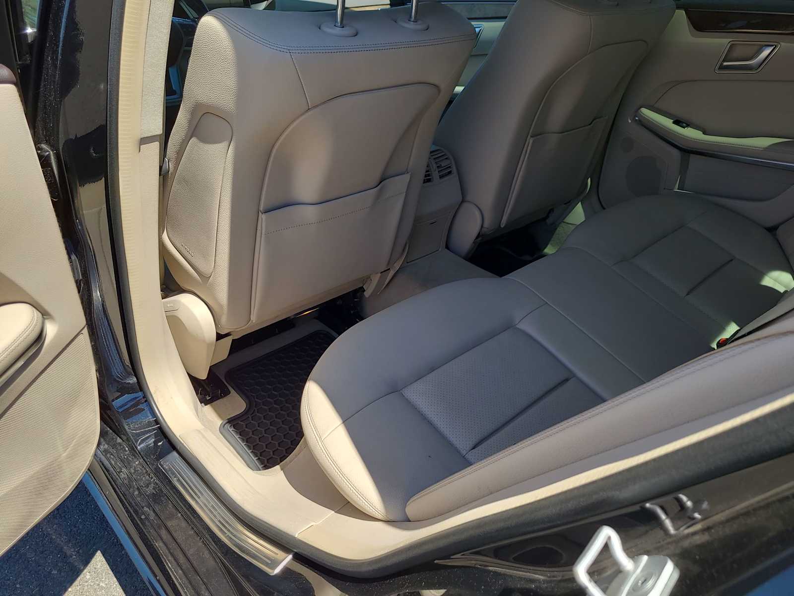 Thumbnail: 2014 Mercedes-Benz E-Class - 20