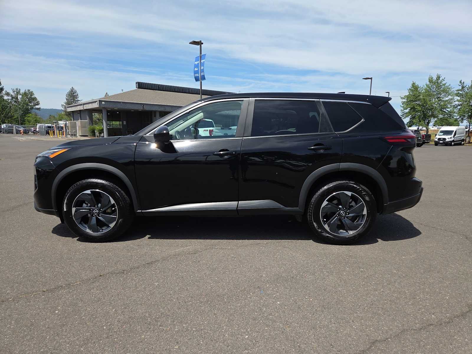 Thumbnail: 2024 Nissan Rogue - 11