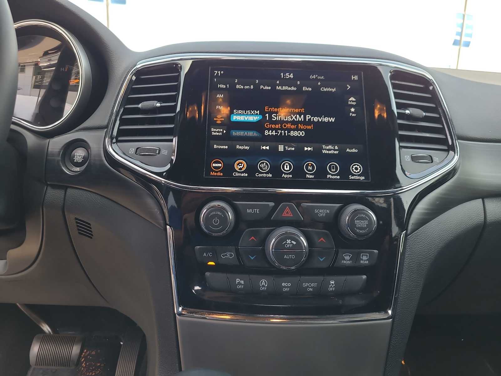 Thumbnail: 2021 Jeep Grand Cherokee - 24