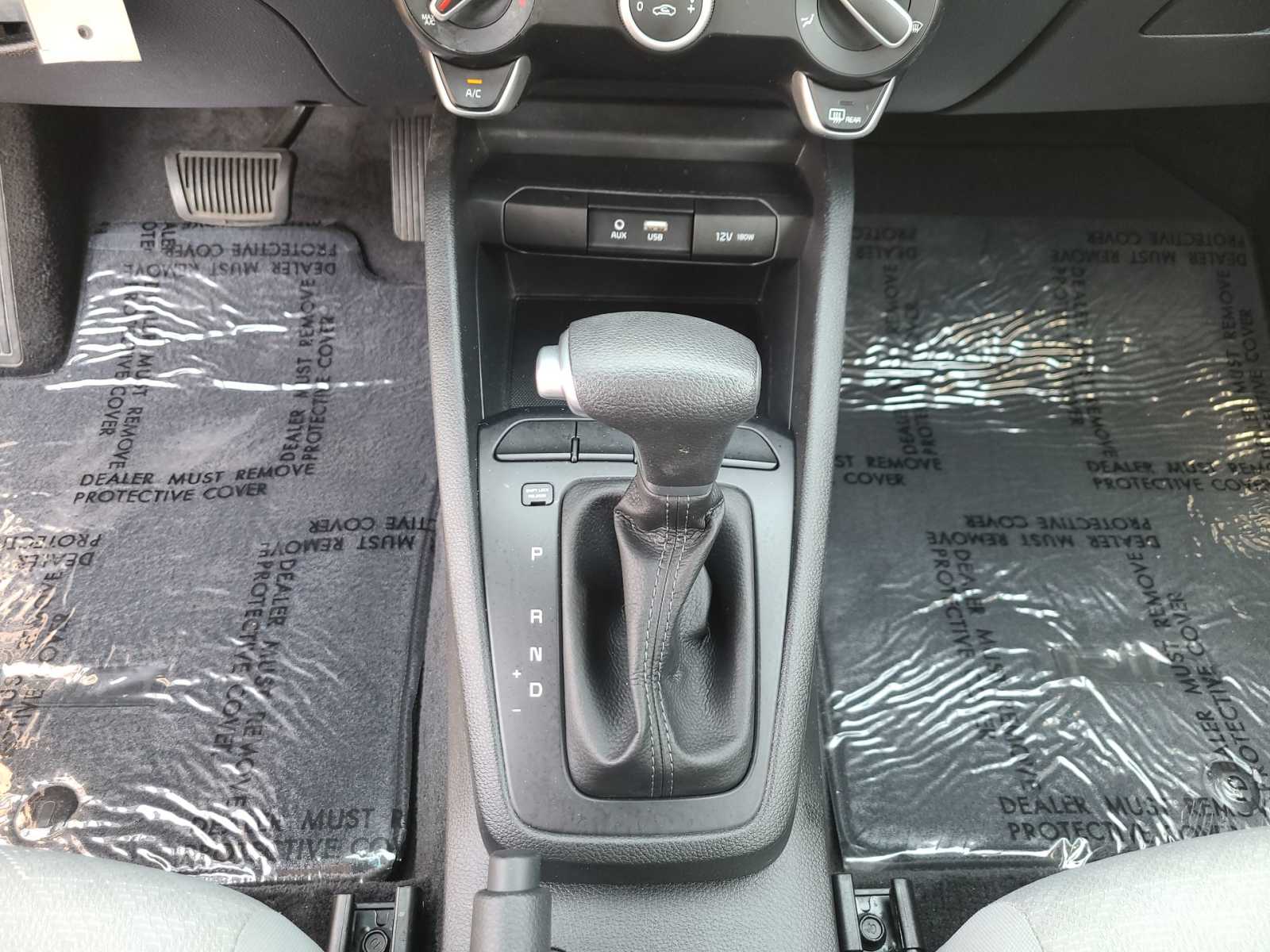 Thumbnail: 2020 Kia Rio - 25