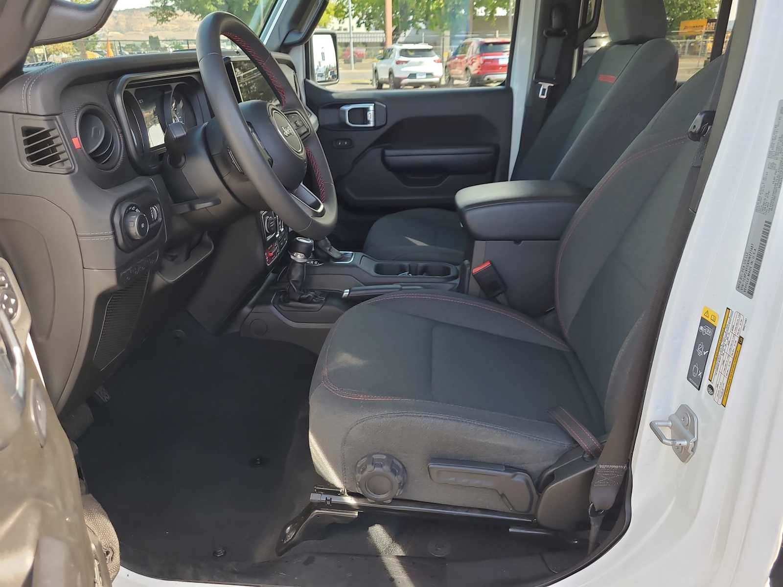 Thumbnail: 2024 Jeep Wrangler - 19