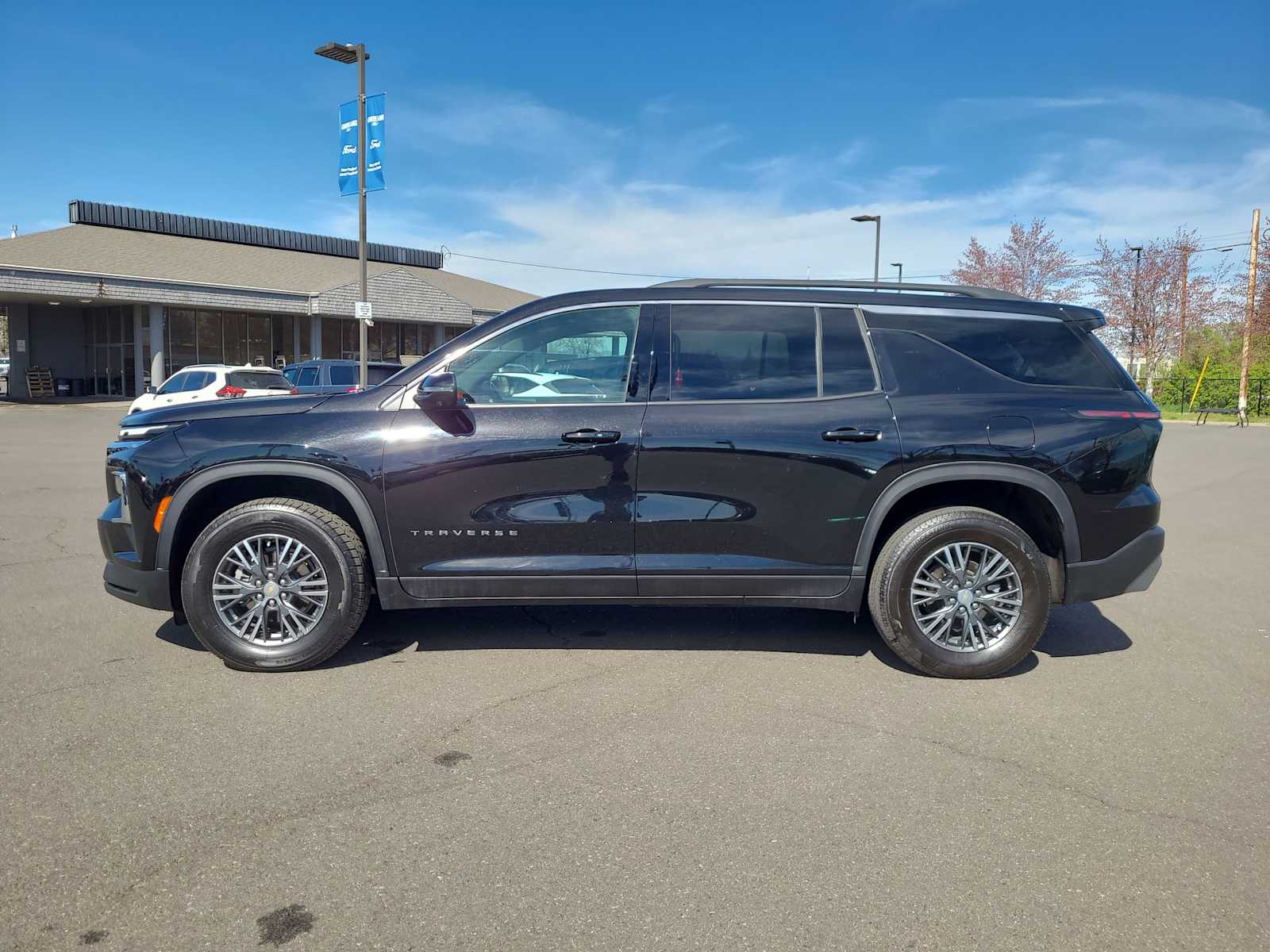 Thumbnail: 2024 Chevrolet Traverse - 11