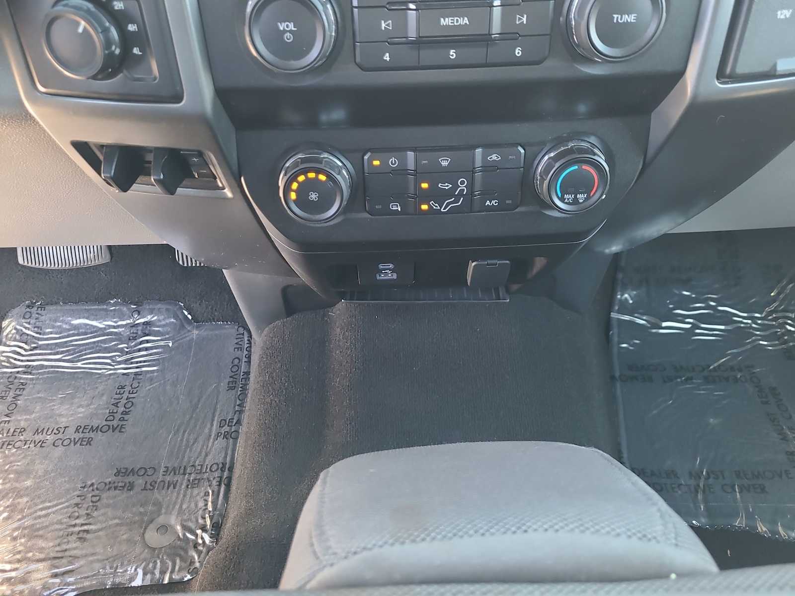 Thumbnail: 2020 Ford F-250 - 25