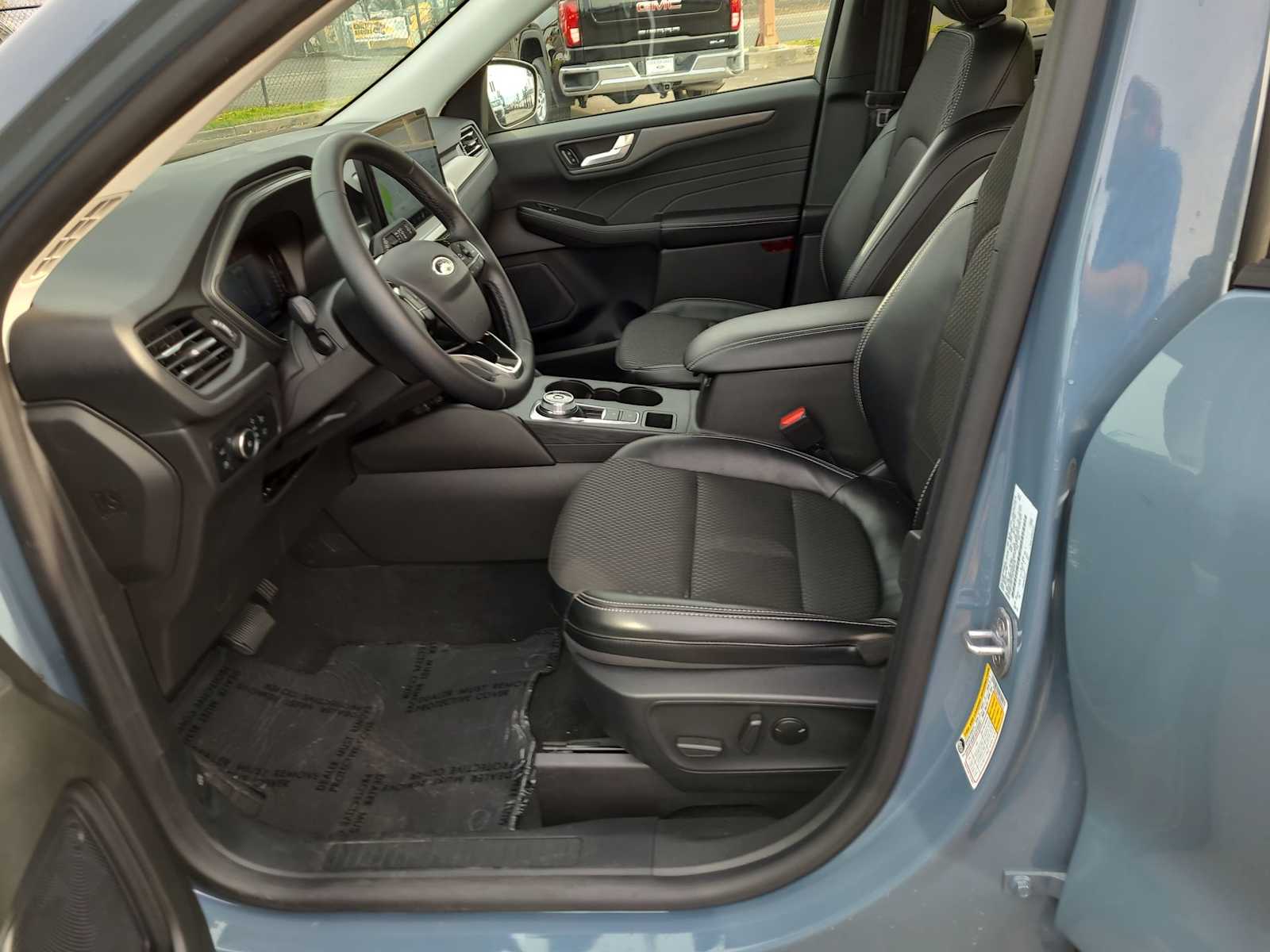 Thumbnail: 2024 Ford Escape - 19