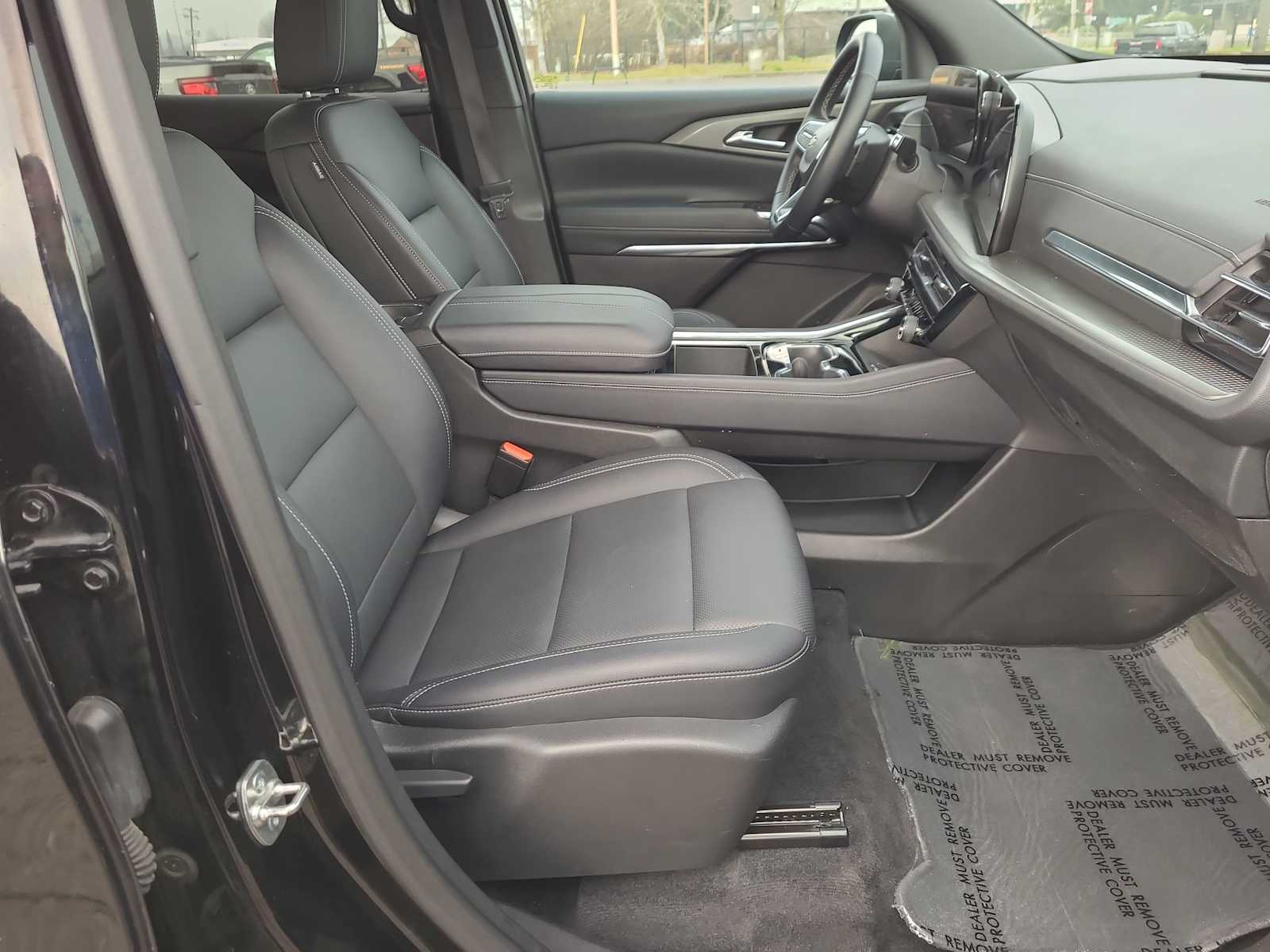 Thumbnail: 2025 Chevrolet Traverse - 22