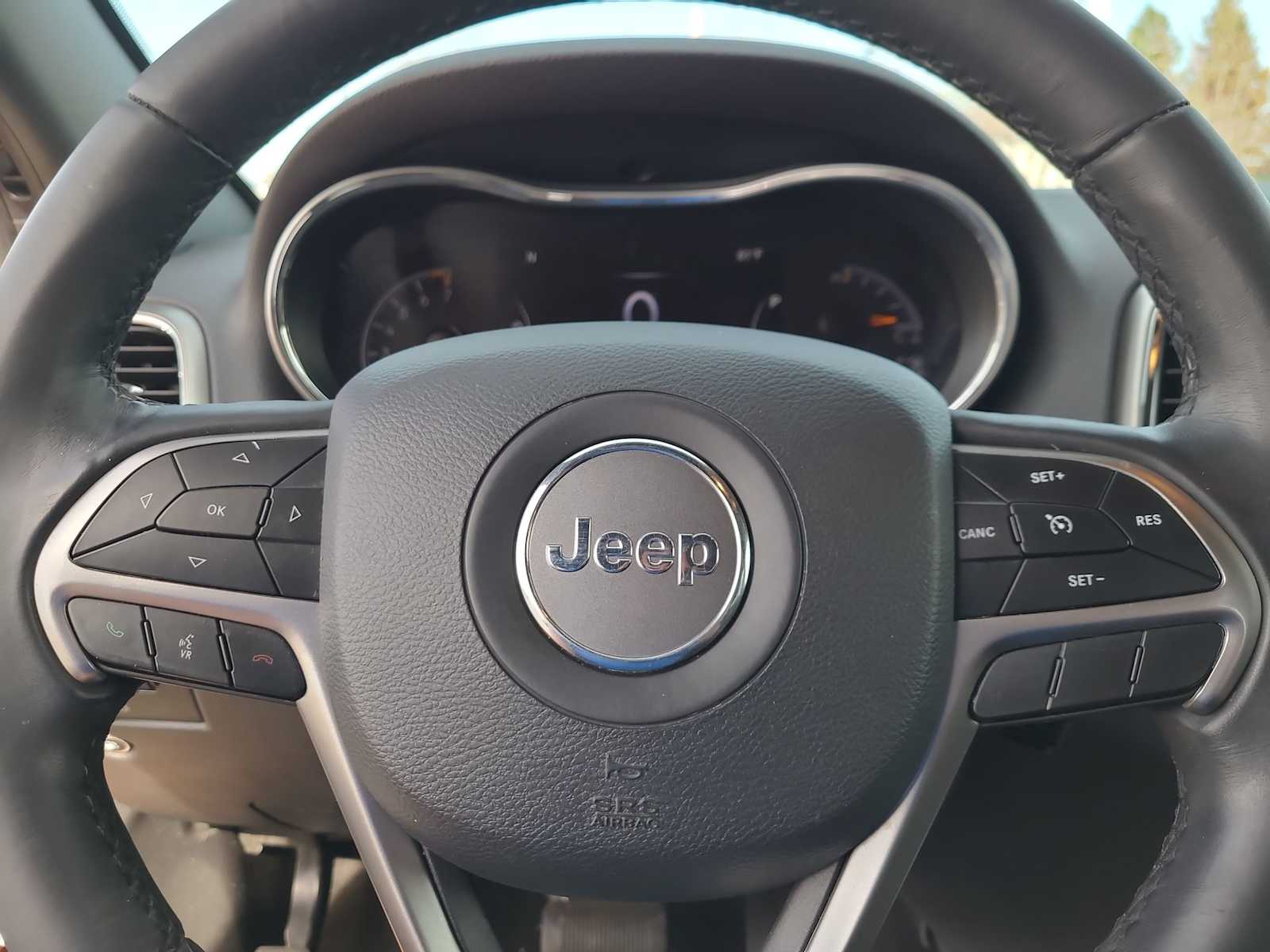 Thumbnail: 2019 Jeep Grand Cherokee - 23