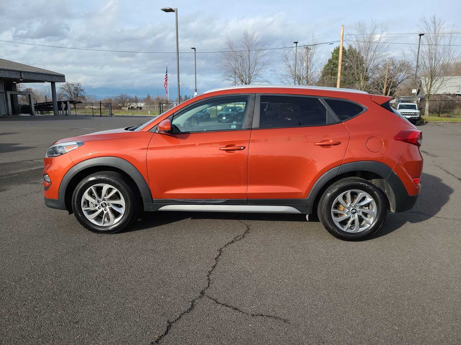 Thumbnail: 2017 Hyundai Tucson - 11