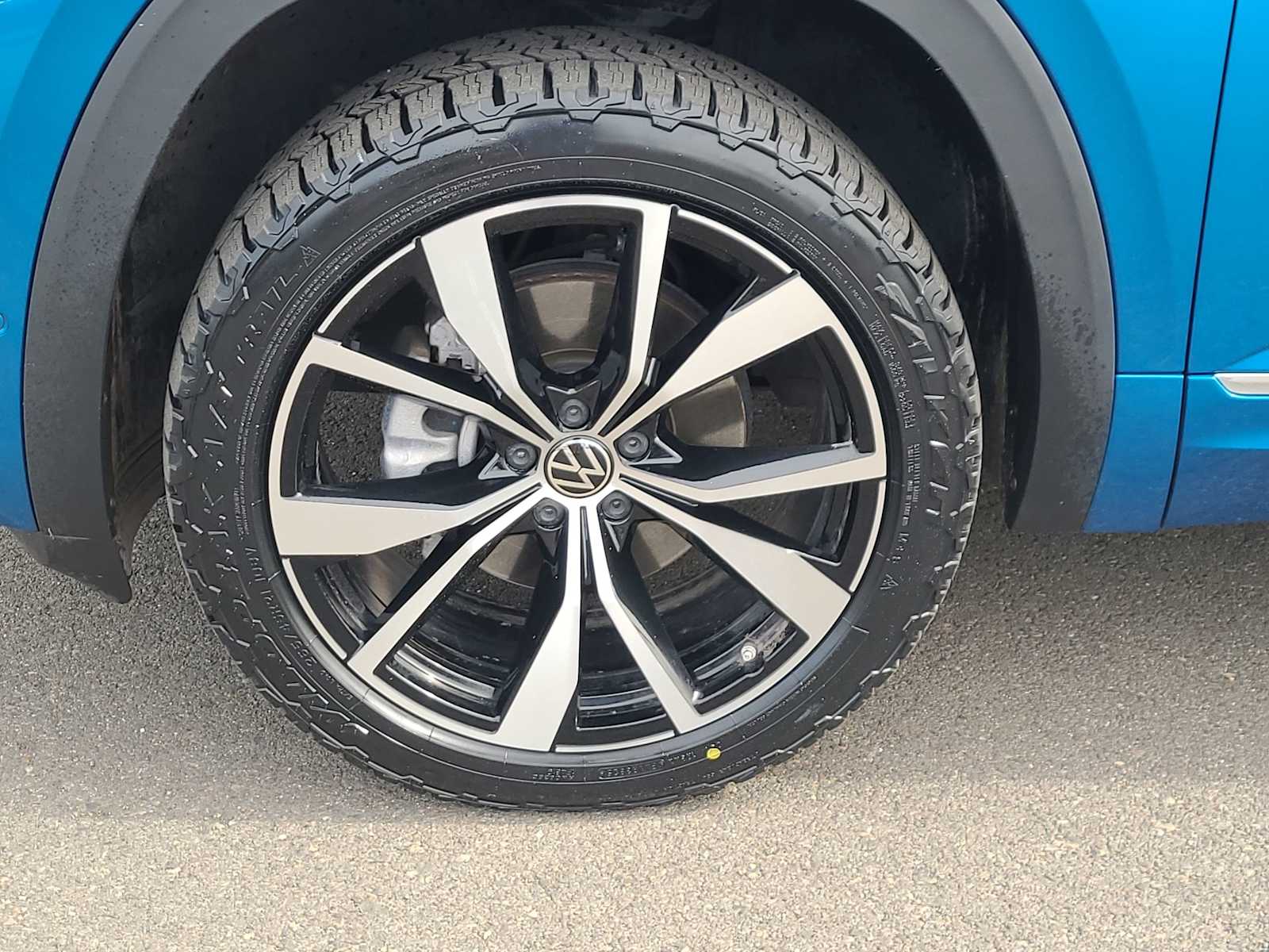 Thumbnail: 2024 Volkswagen Atlas - 16