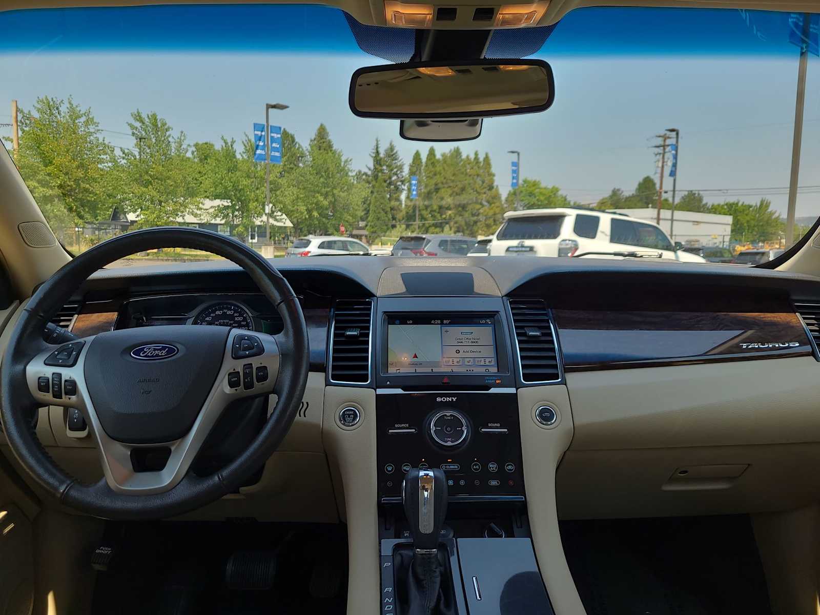 Thumbnail: 2018 Ford Taurus - 18