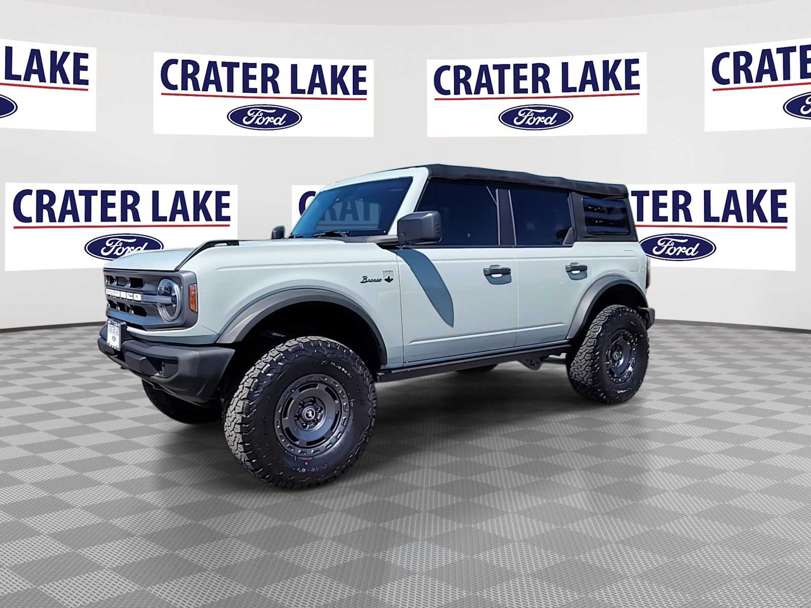 Thumbnail: 2022 Ford Bronco - 4