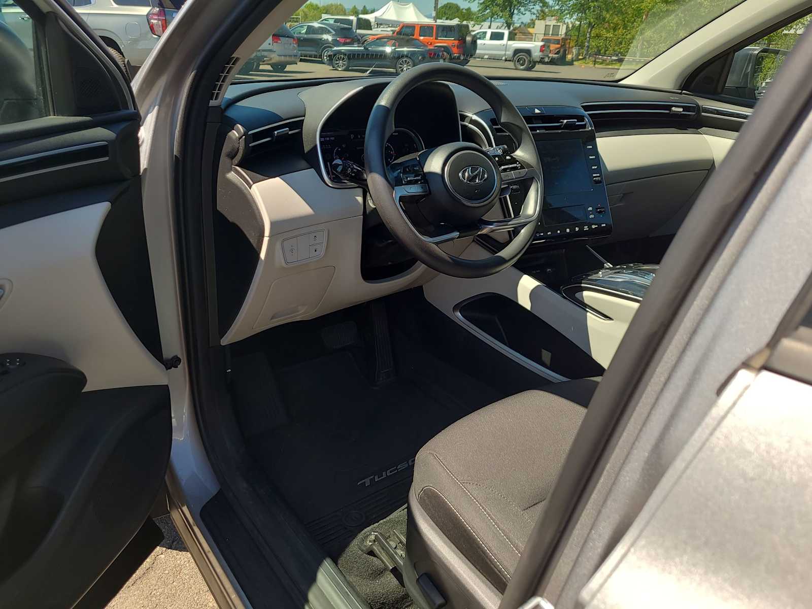 Thumbnail: 2022 Hyundai Tucson - 10