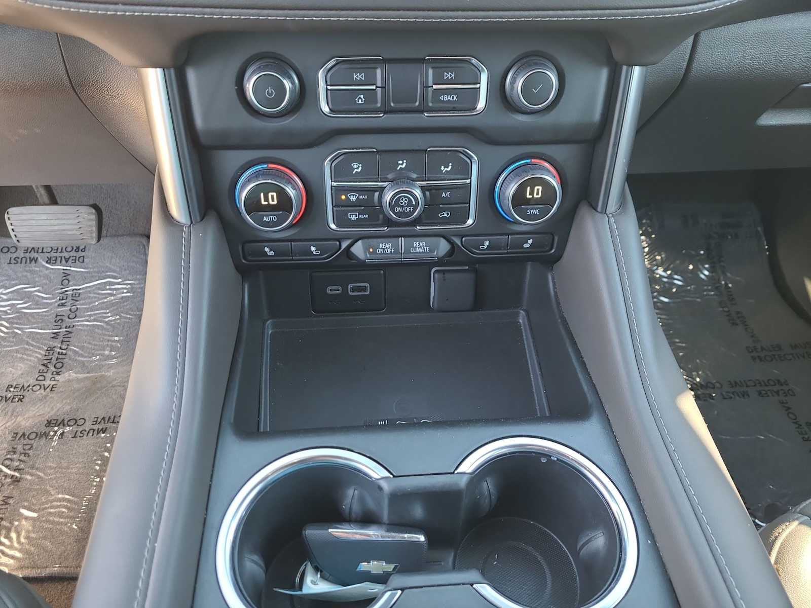 Thumbnail: 2024 Chevrolet Tahoe - 25