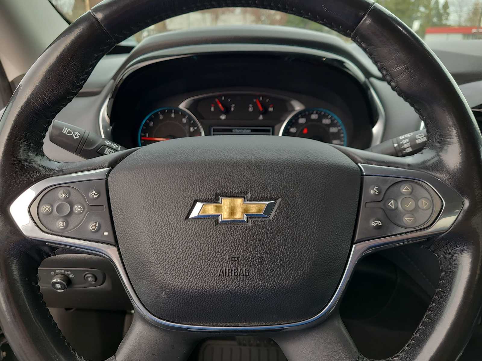 Thumbnail: 2018 Chevrolet Traverse - 23