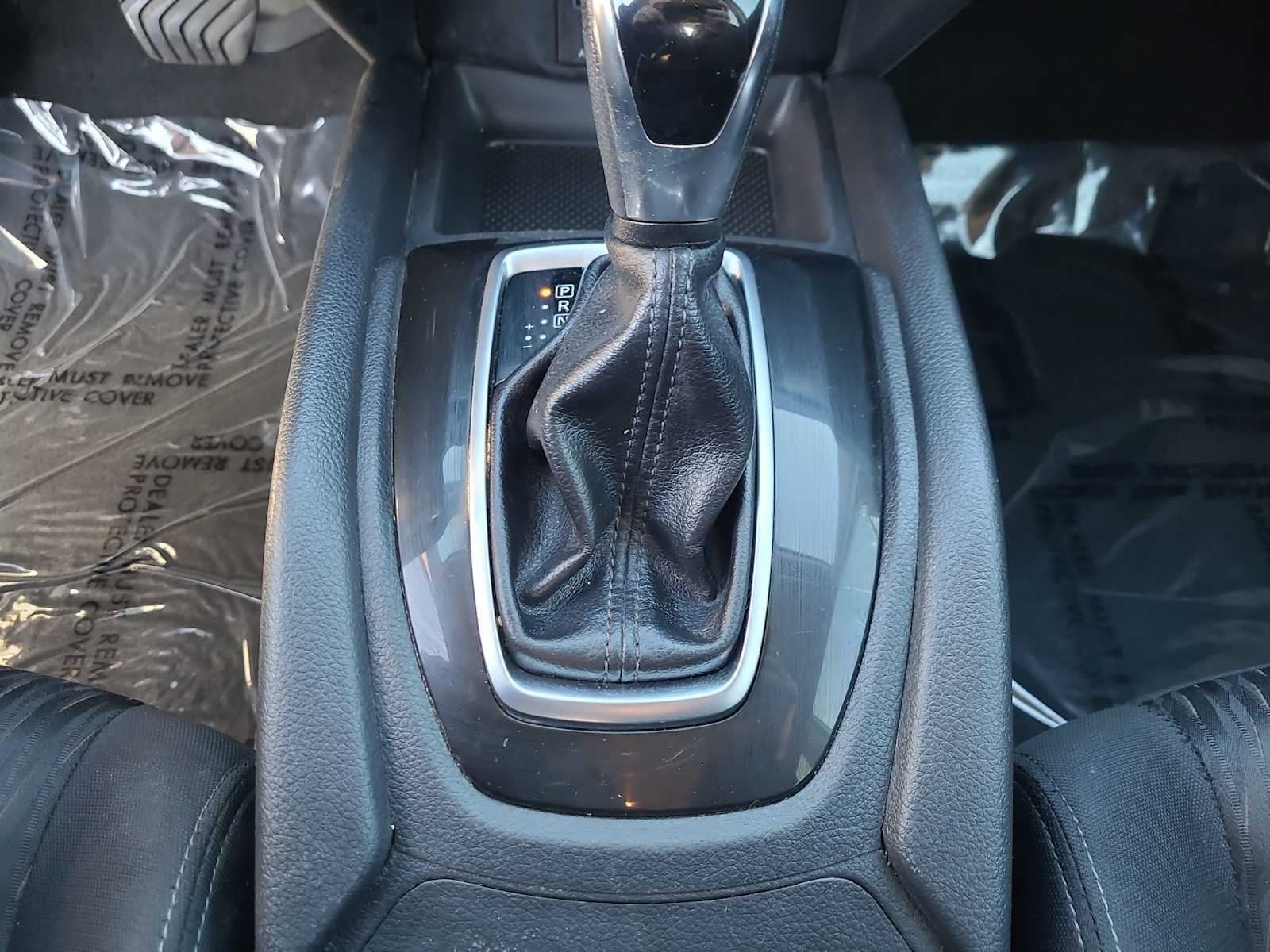 Thumbnail: 2017 Nissan Rogue - 25