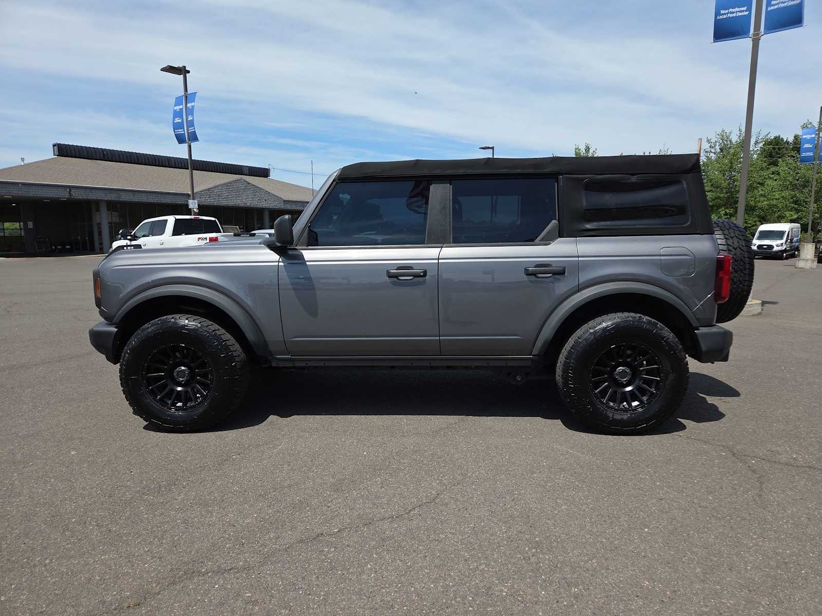 Thumbnail: 2021 Ford Bronco - 11
