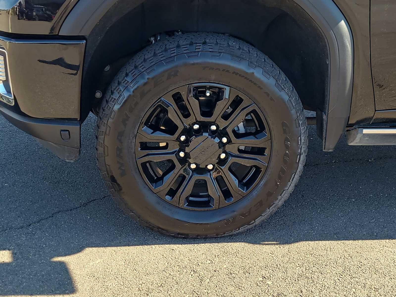 Thumbnail: 2022 GMC Sierra 2500 - 16