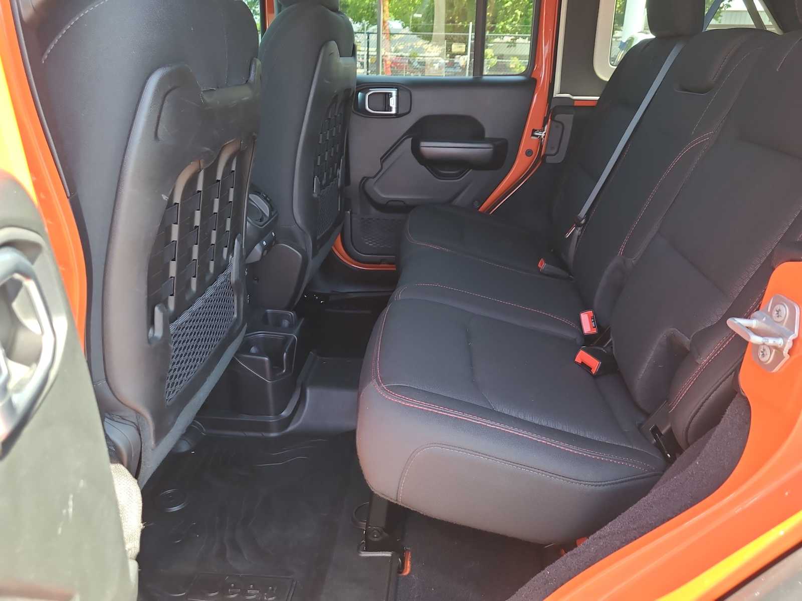 Thumbnail: 2019 Jeep Wrangler - 20