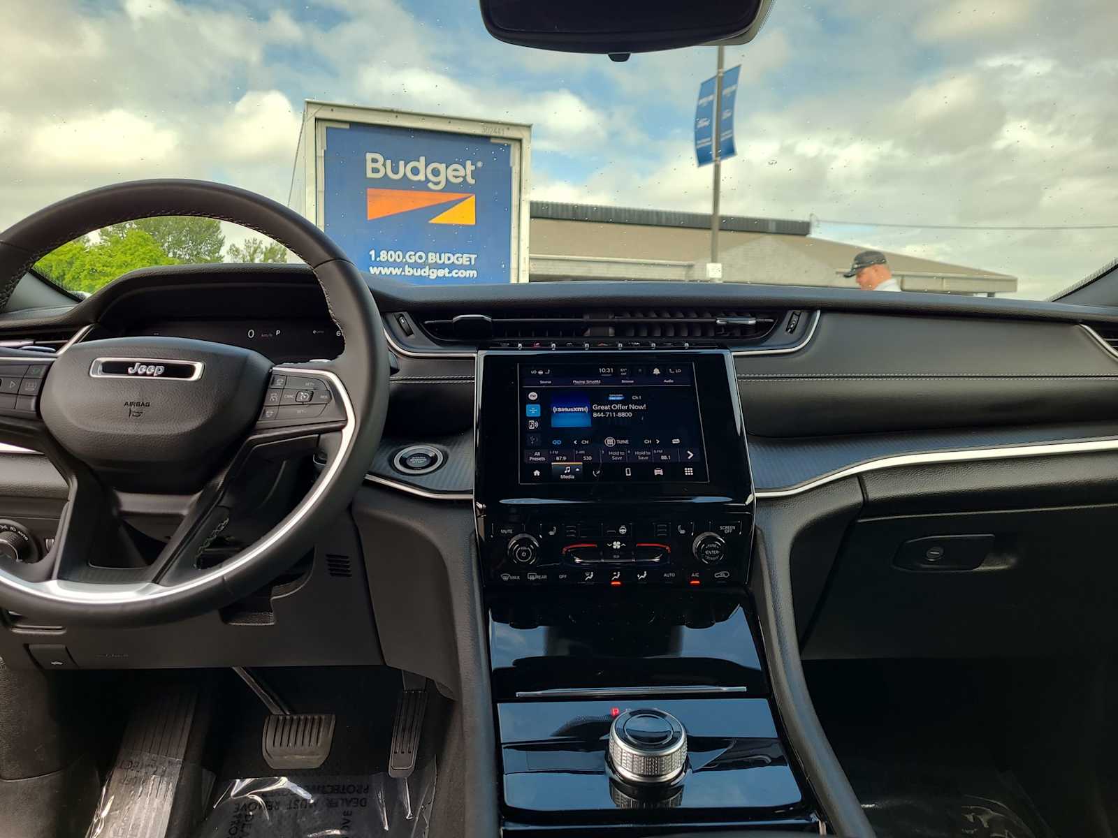 Thumbnail: 2023 Jeep Grand Cherokee - 18