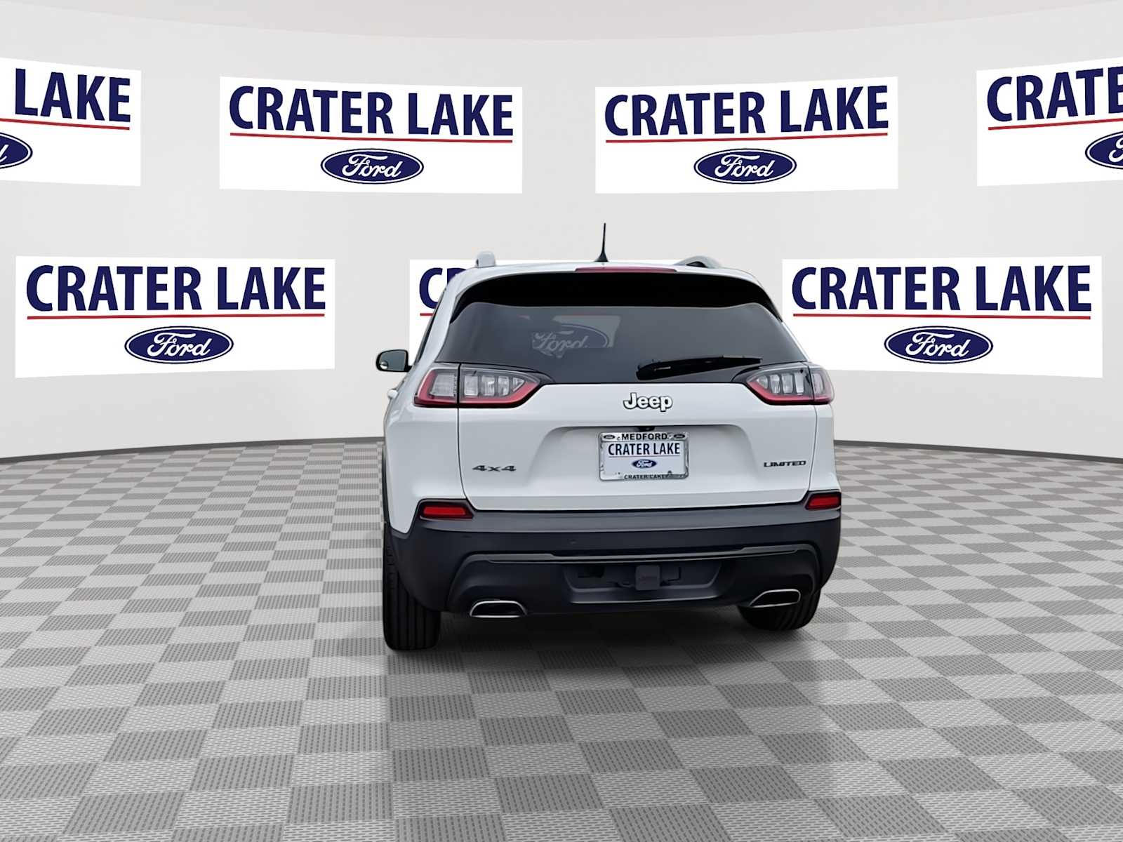 Thumbnail: 2019 Jeep Cherokee - 7