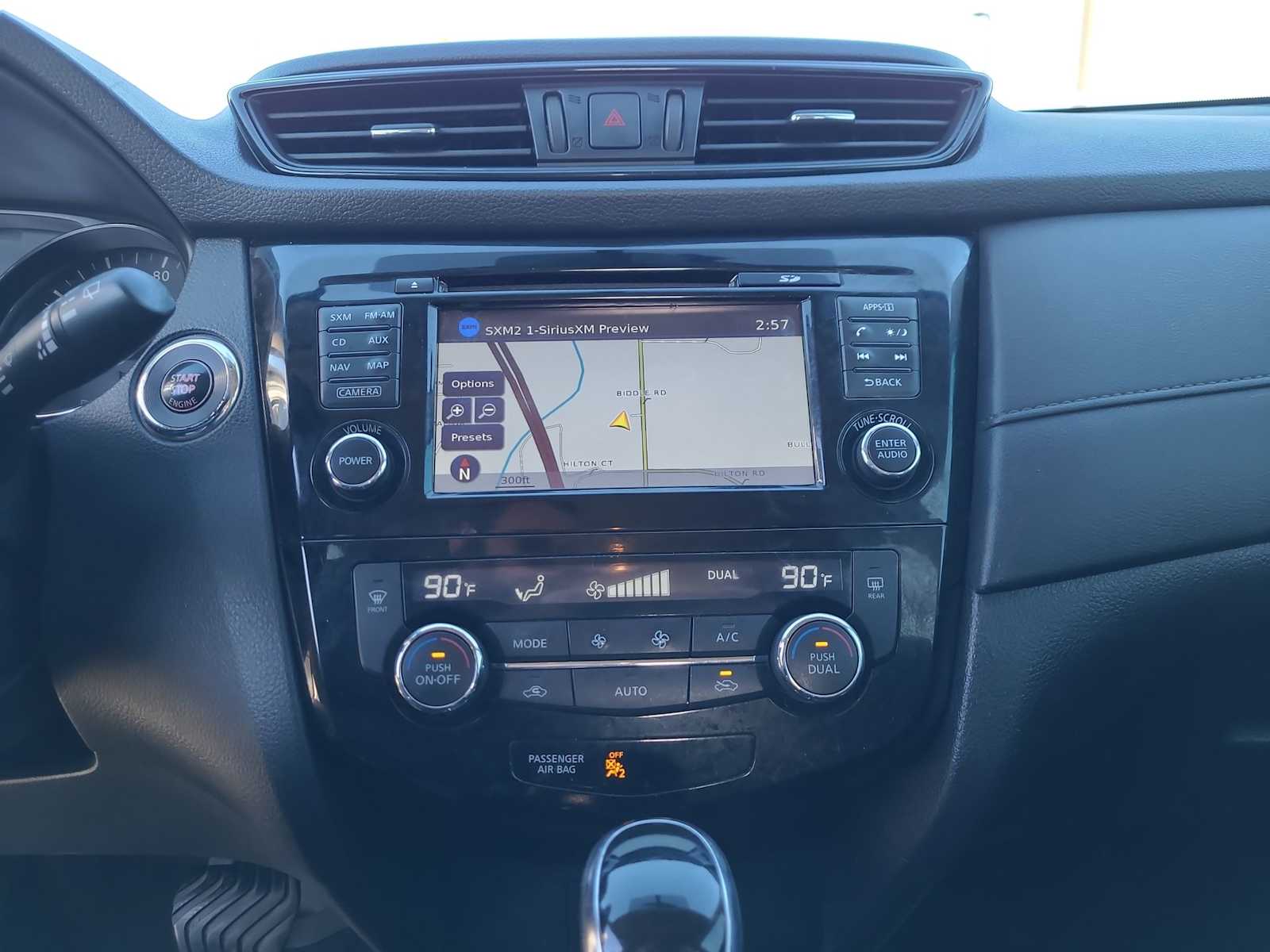 Thumbnail: 2017 Nissan Rogue - 24