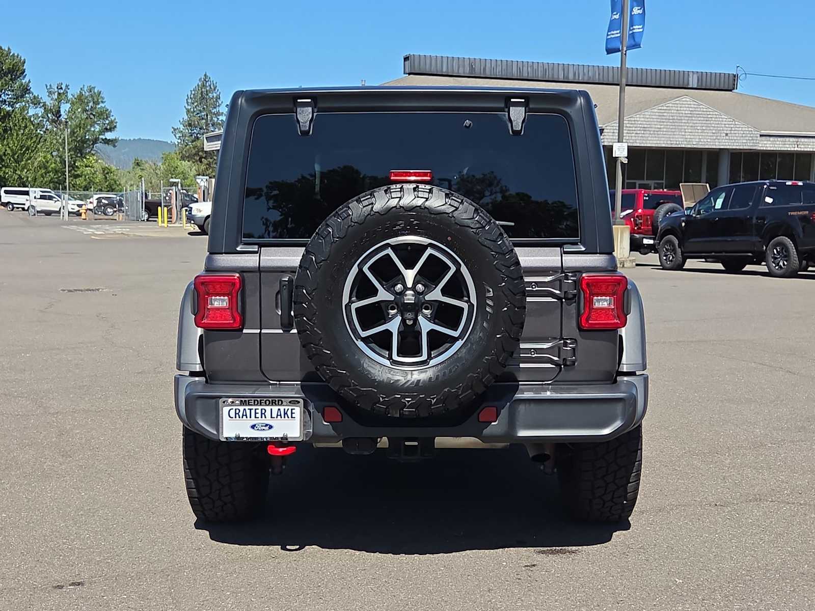Thumbnail: 2025 Jeep Wrangler - 13