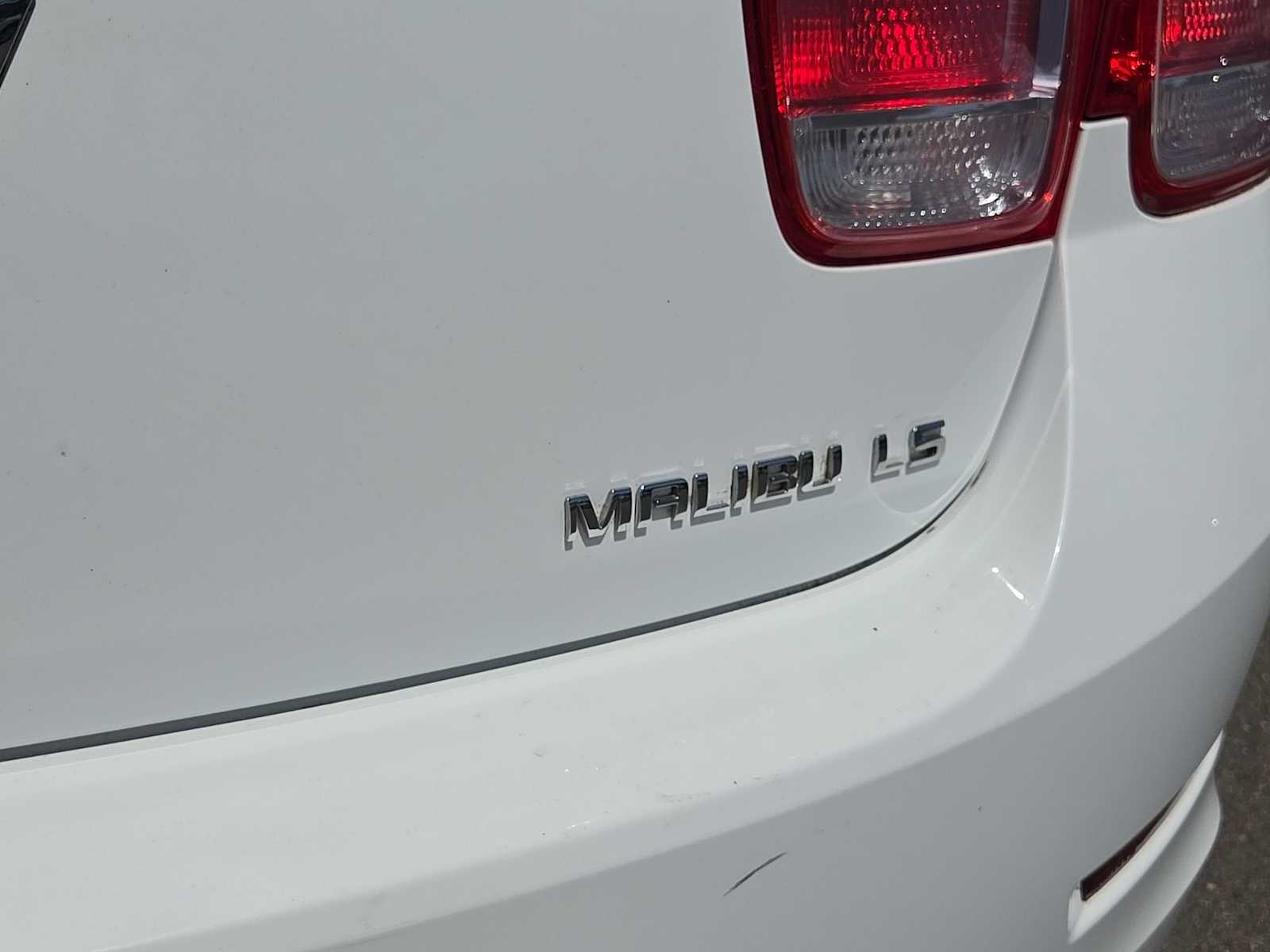 Thumbnail: 2015 Chevrolet Malibu - 15