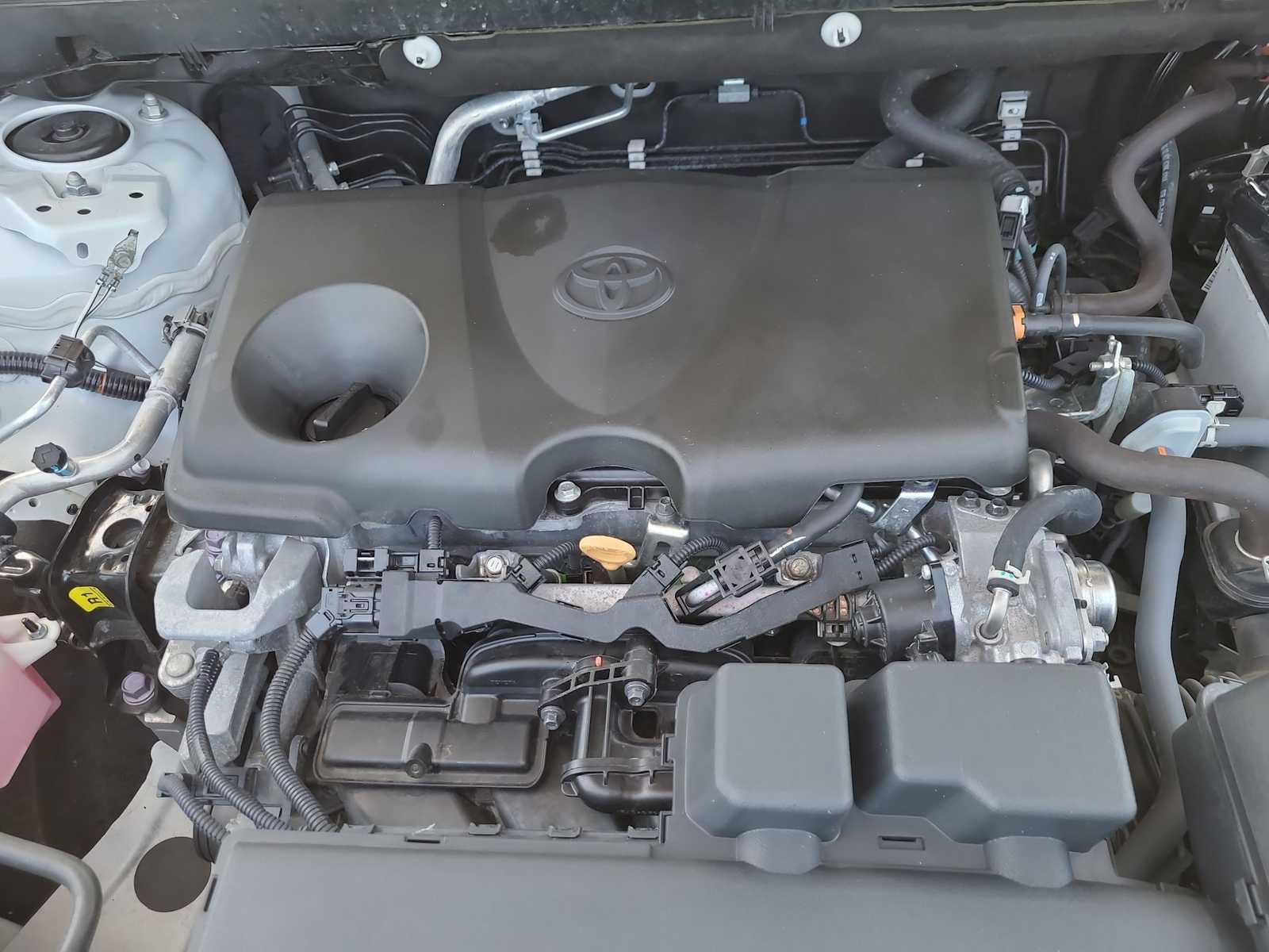 Thumbnail: 2023 Toyota RAV4 - 17