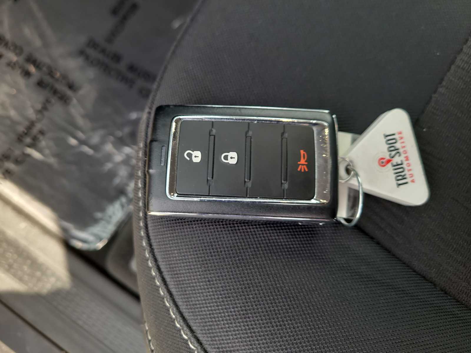 Thumbnail: 2023 Jeep Grand Cherokee - 28