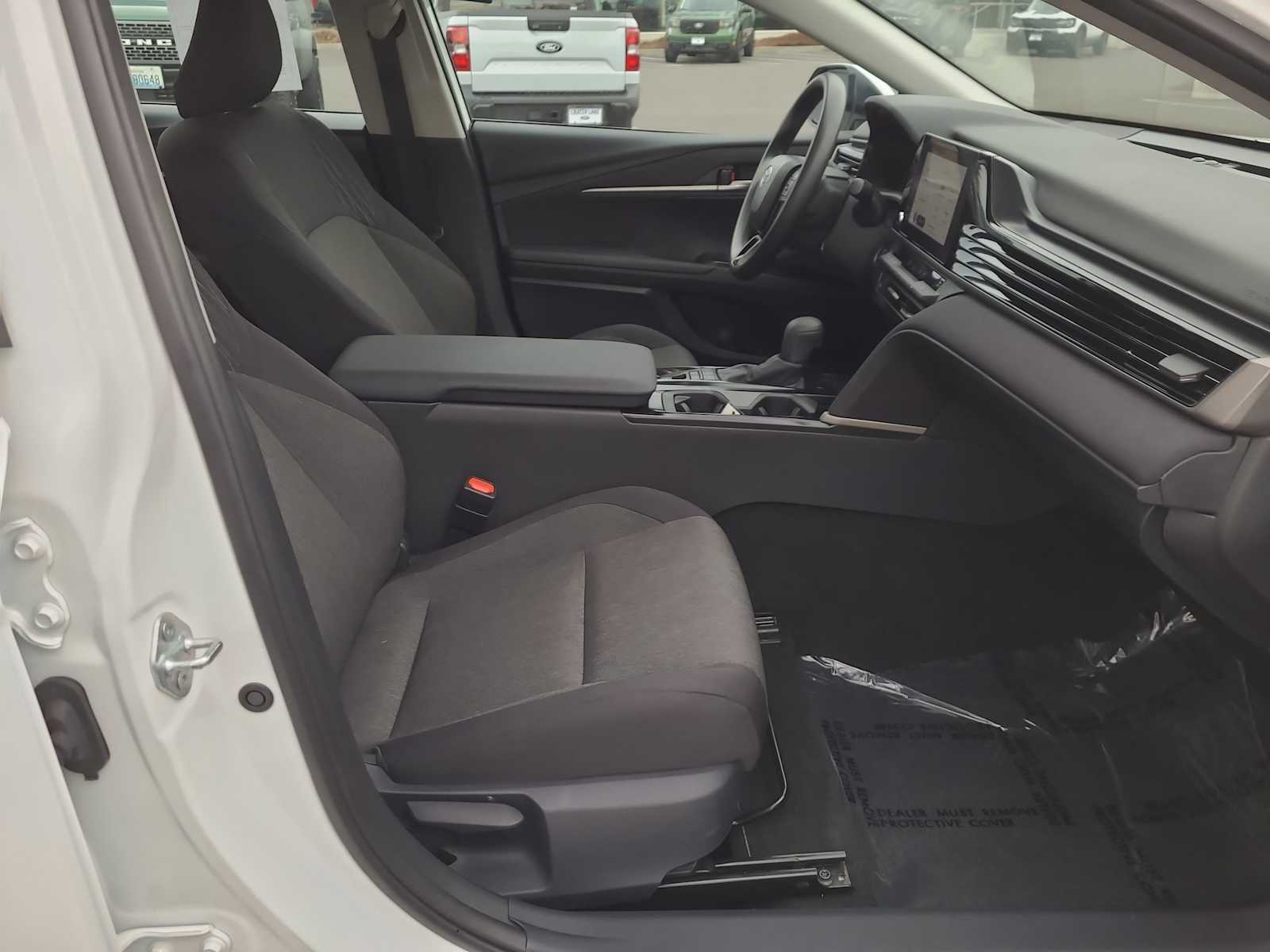 Thumbnail: 2025 Toyota Camry - 22