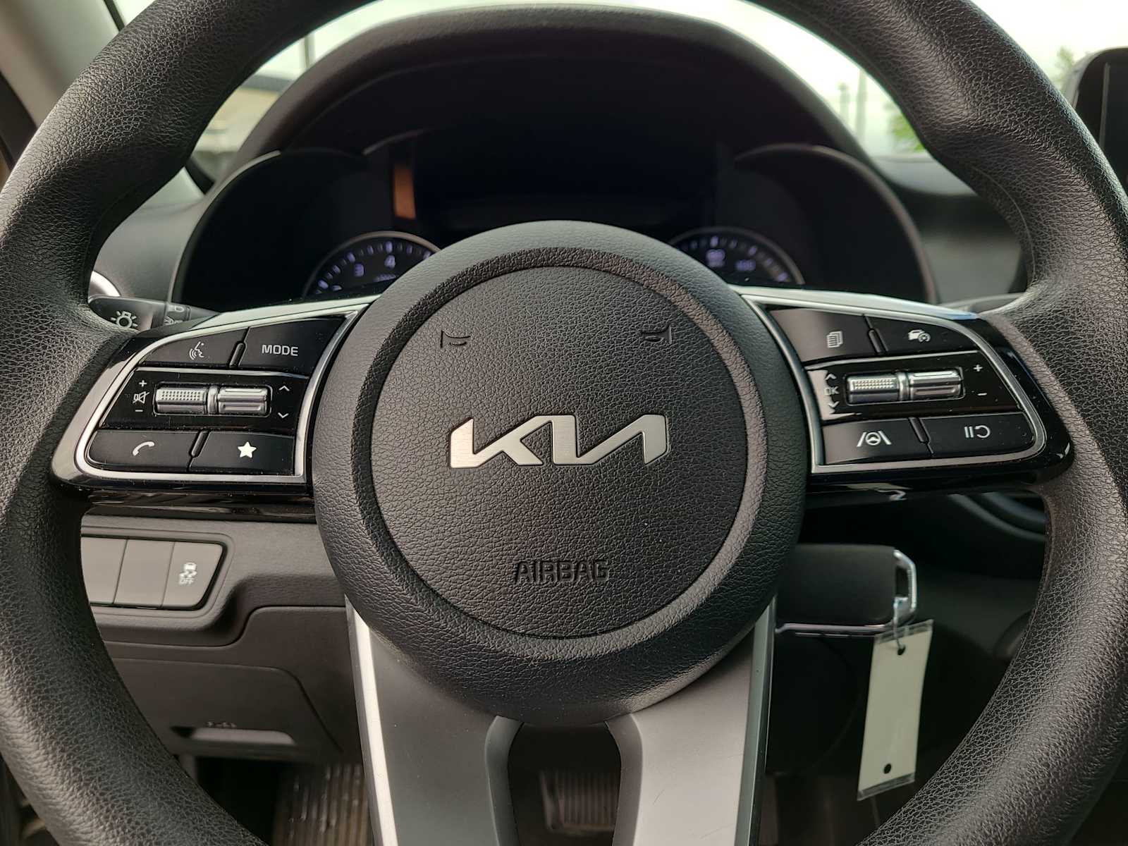Thumbnail: 2024 Kia Forte - 23