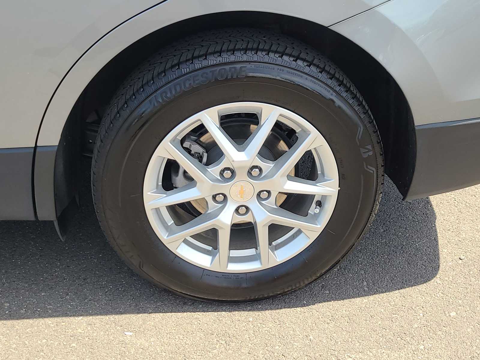 Thumbnail: 2024 Chevrolet Equinox - 16