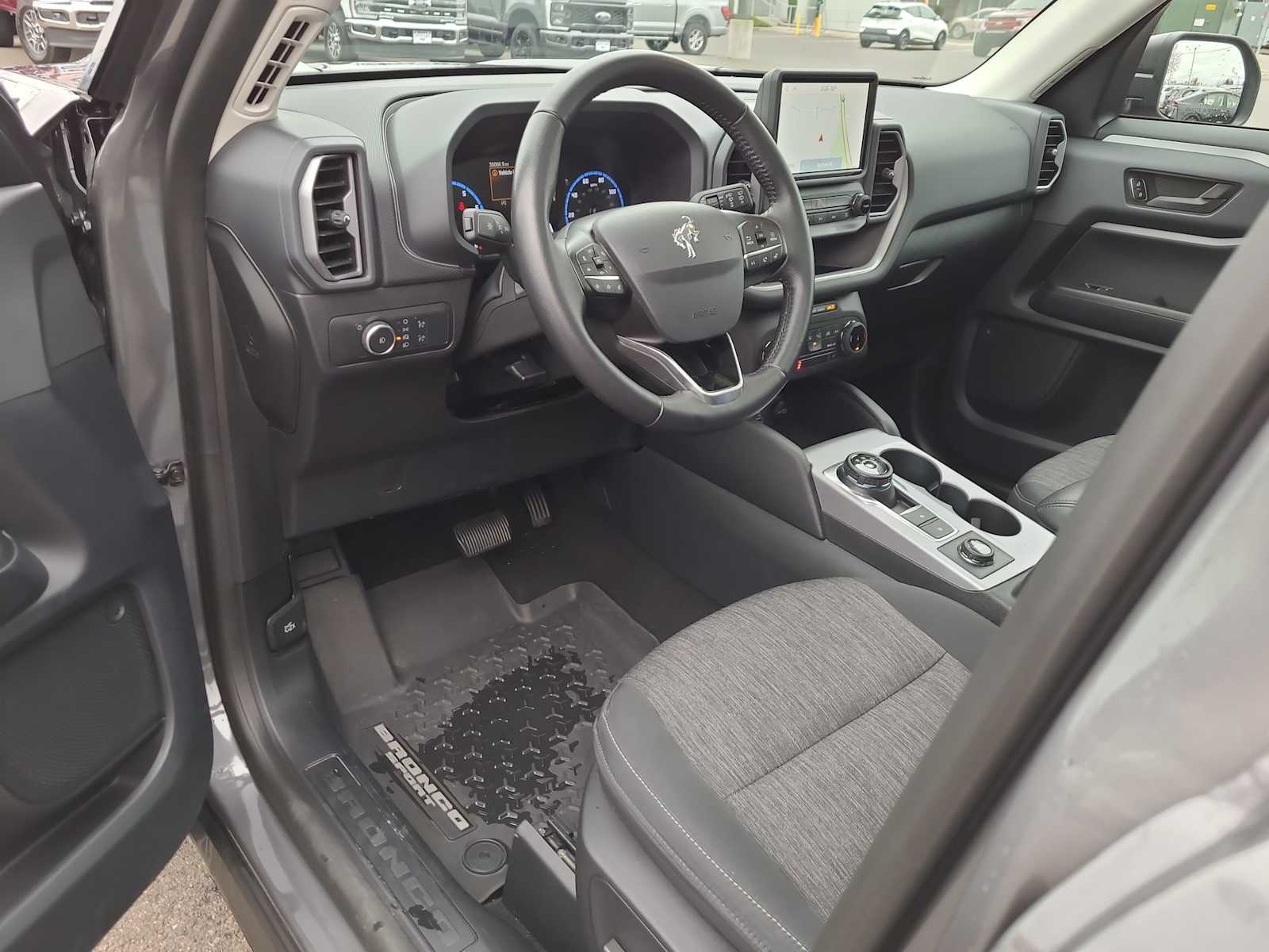 Thumbnail: 2022 Ford Bronco Sport - 10