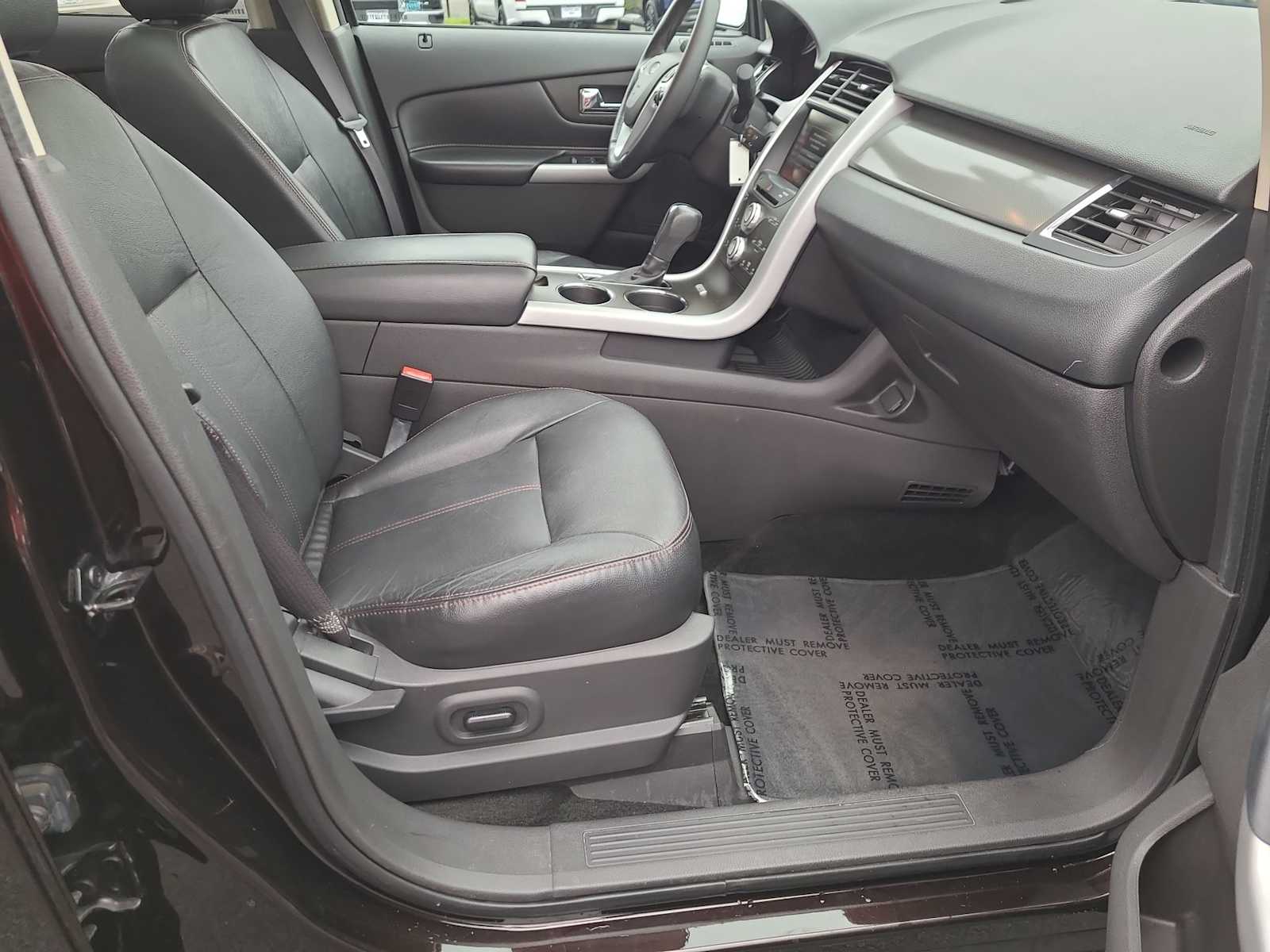 Thumbnail: 2013 Ford Edge - 22