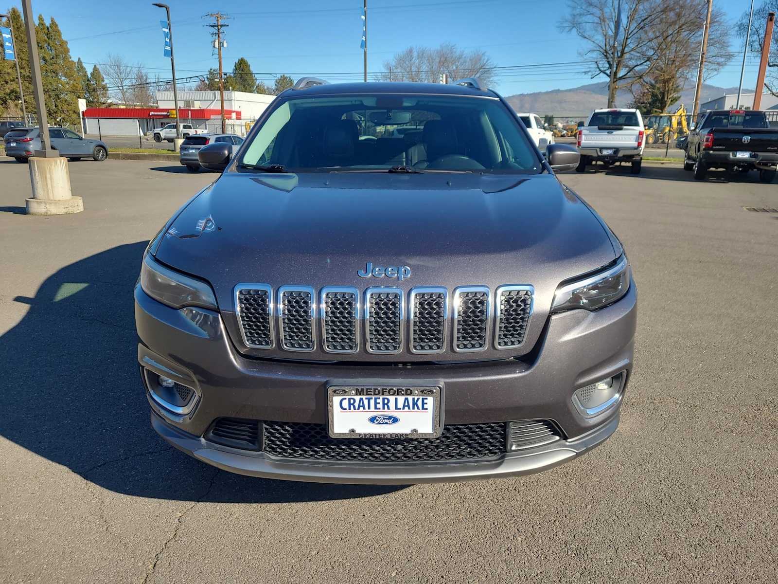 Thumbnail: 2019 Jeep Cherokee - 14