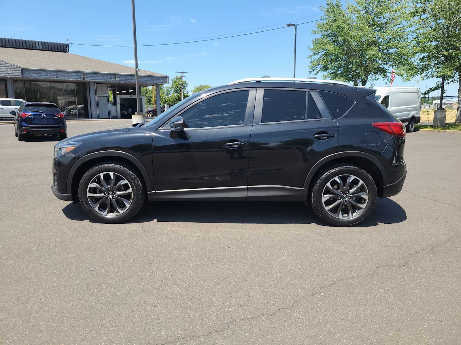 Thumbnail: 2016 Mazda CX-5 - 11
