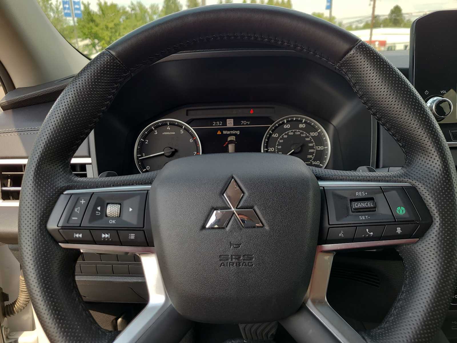 Thumbnail: 2024 Mitsubishi Outlander - 23