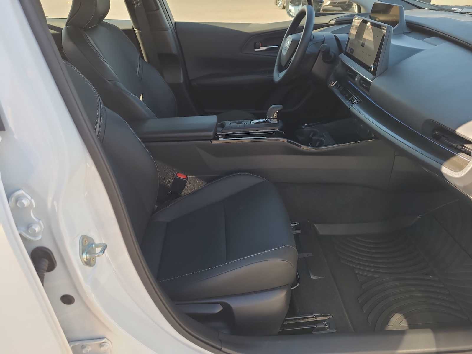 Thumbnail: 2025 Toyota Prius - 22