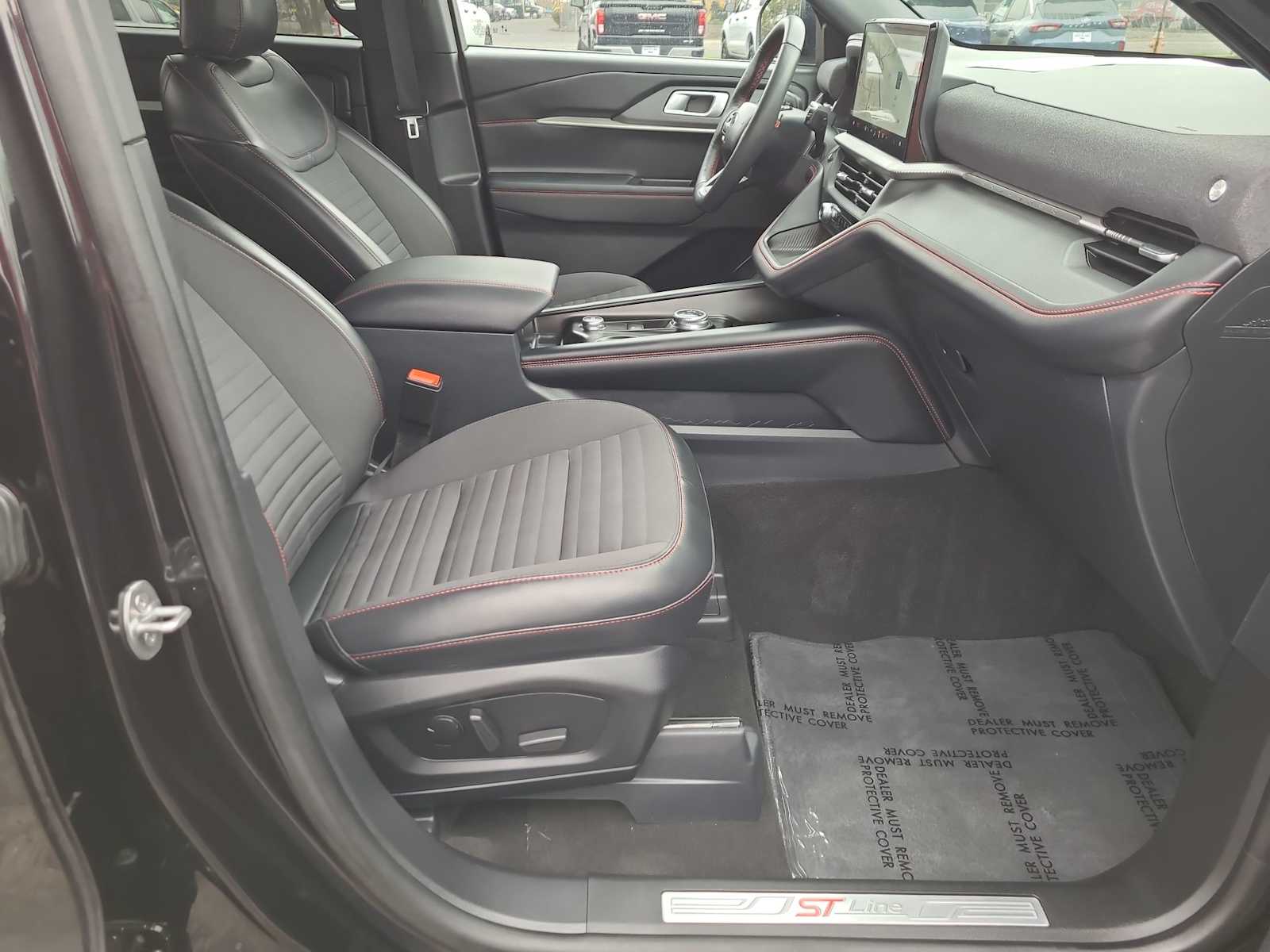 Thumbnail: 2025 Ford Explorer - 22