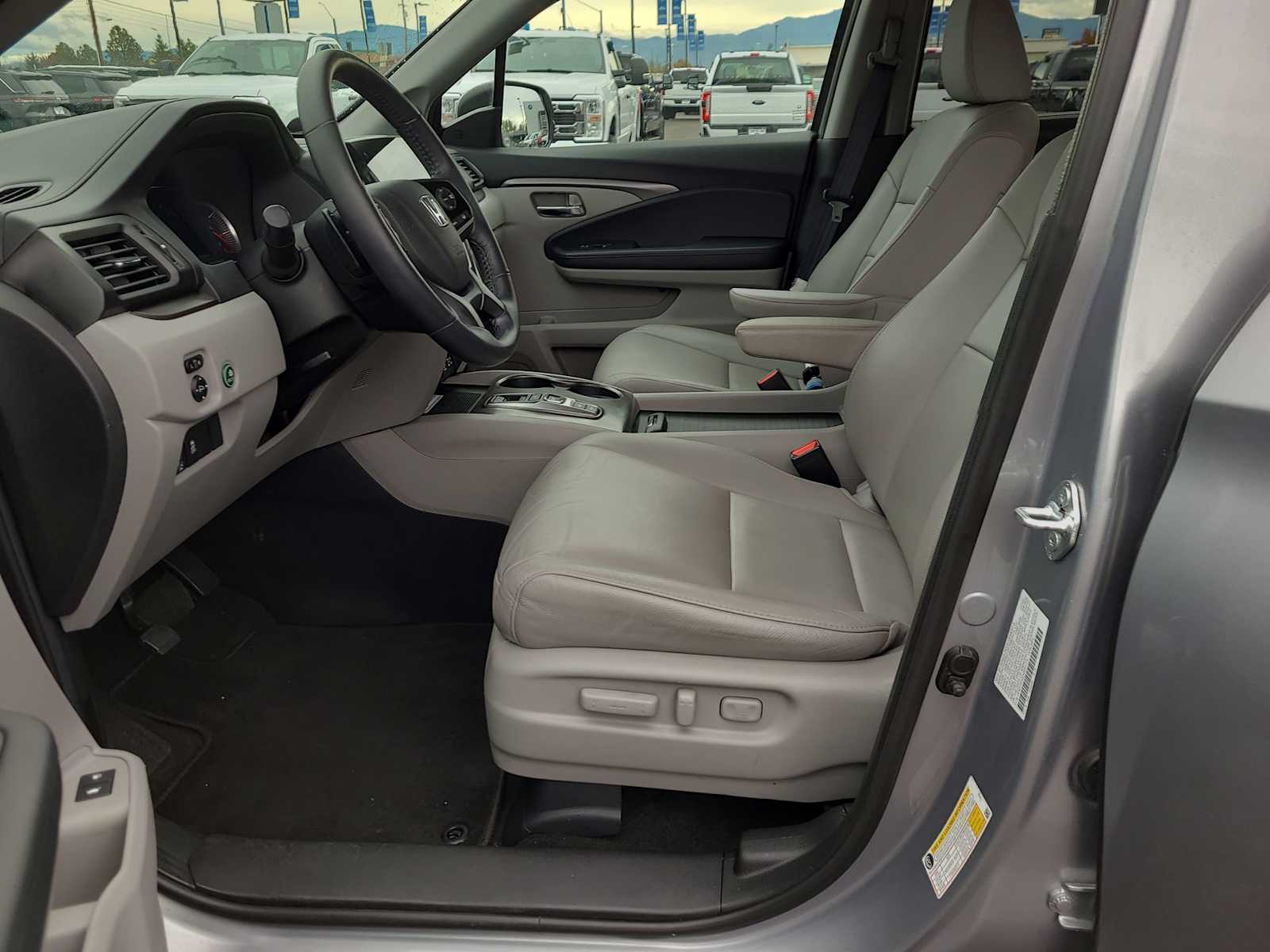 Thumbnail: 2022 Honda Pilot - 19