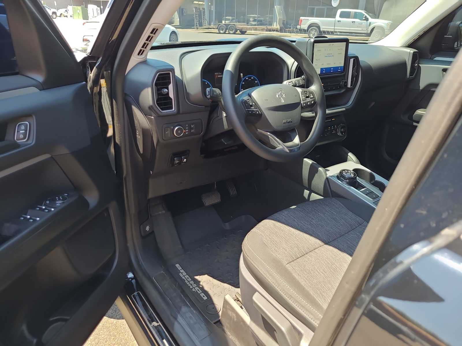 Thumbnail: 2021 Ford Bronco Sport - 10