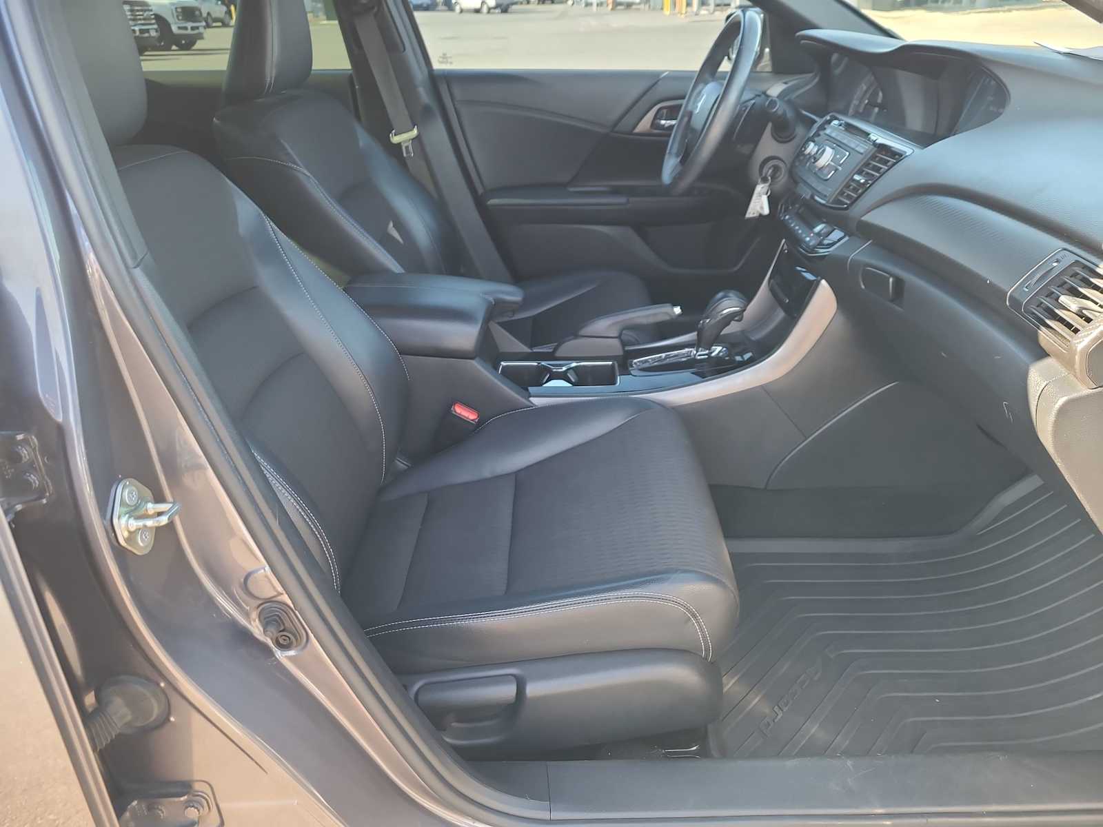 Thumbnail: 2016 Honda Accord - 22