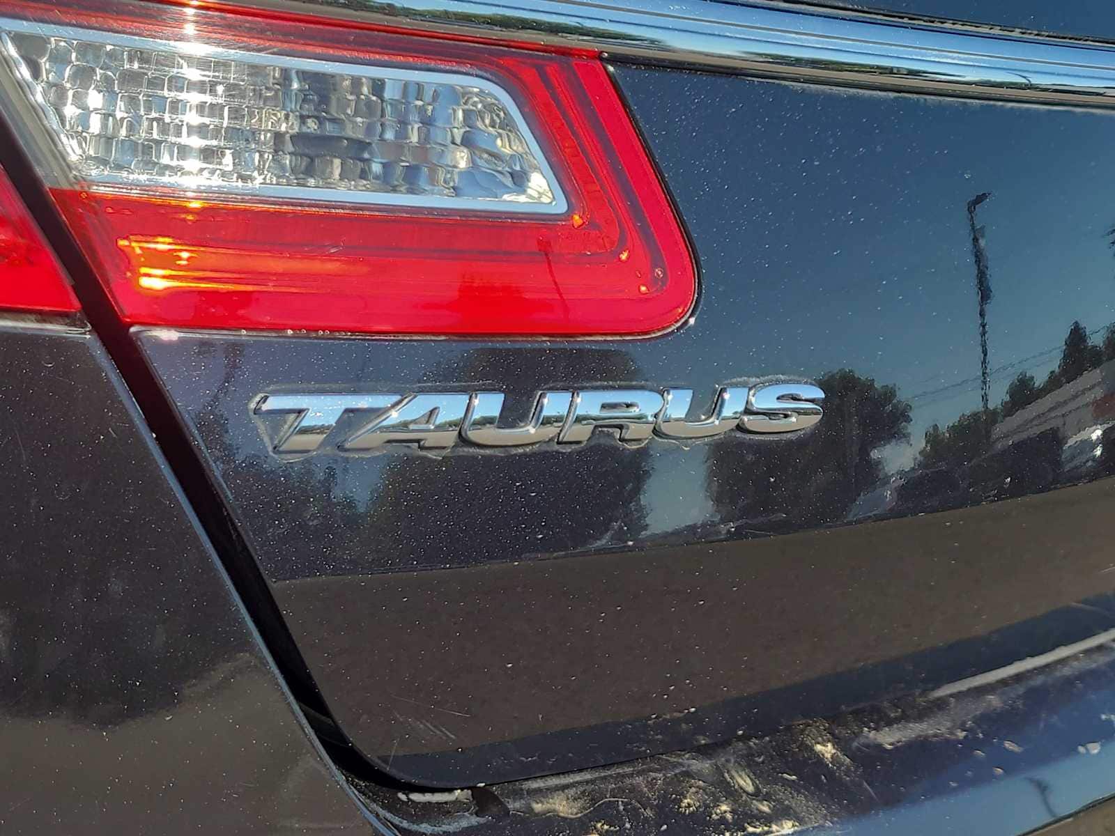 Thumbnail: 2019 Ford Taurus - 15