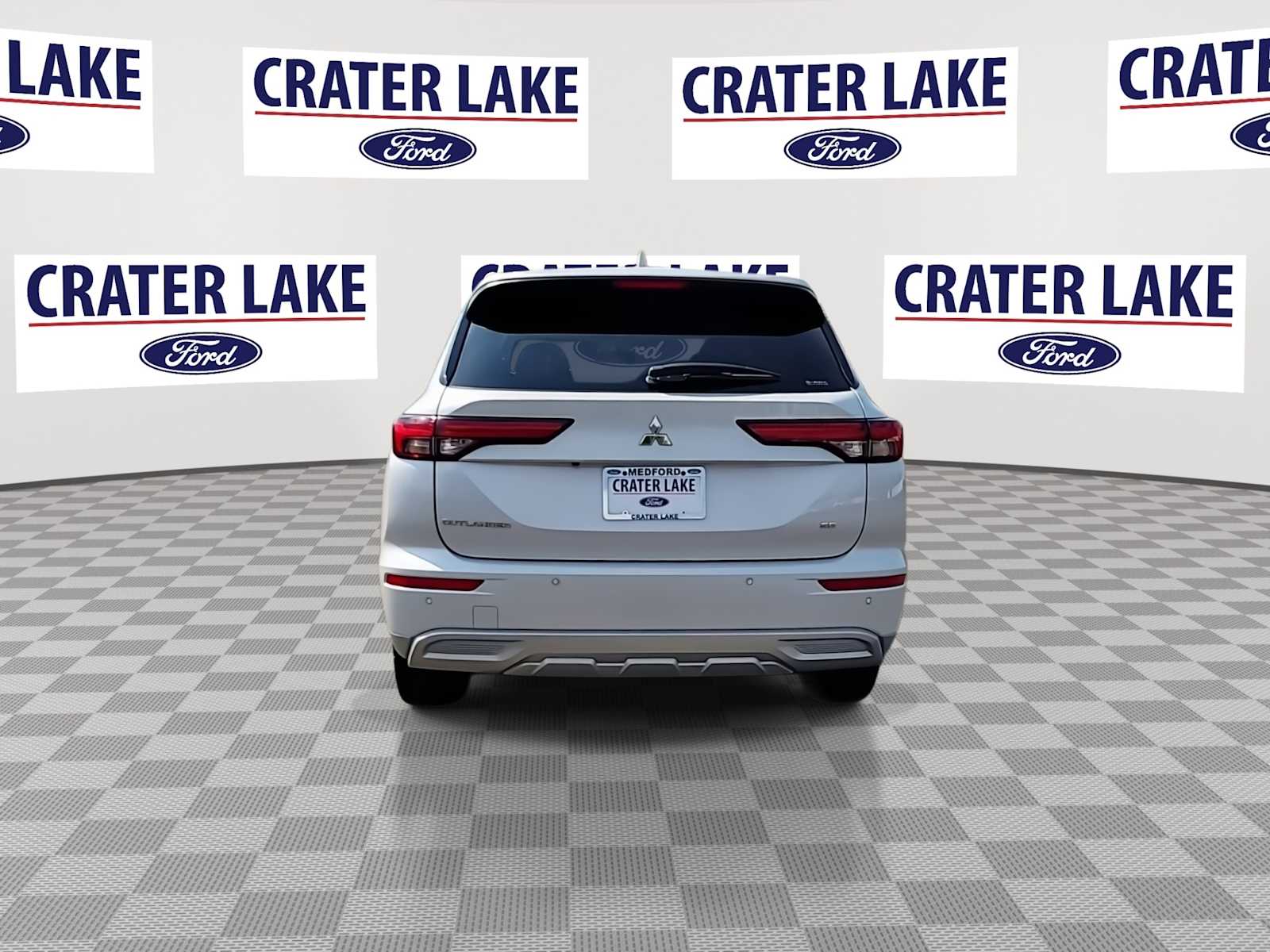 Thumbnail: 2024 Mitsubishi Outlander - 7