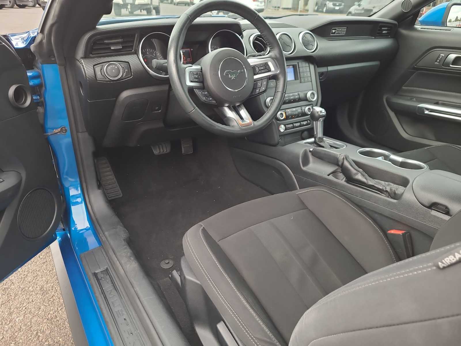 Thumbnail: 2020 Ford Mustang - 10